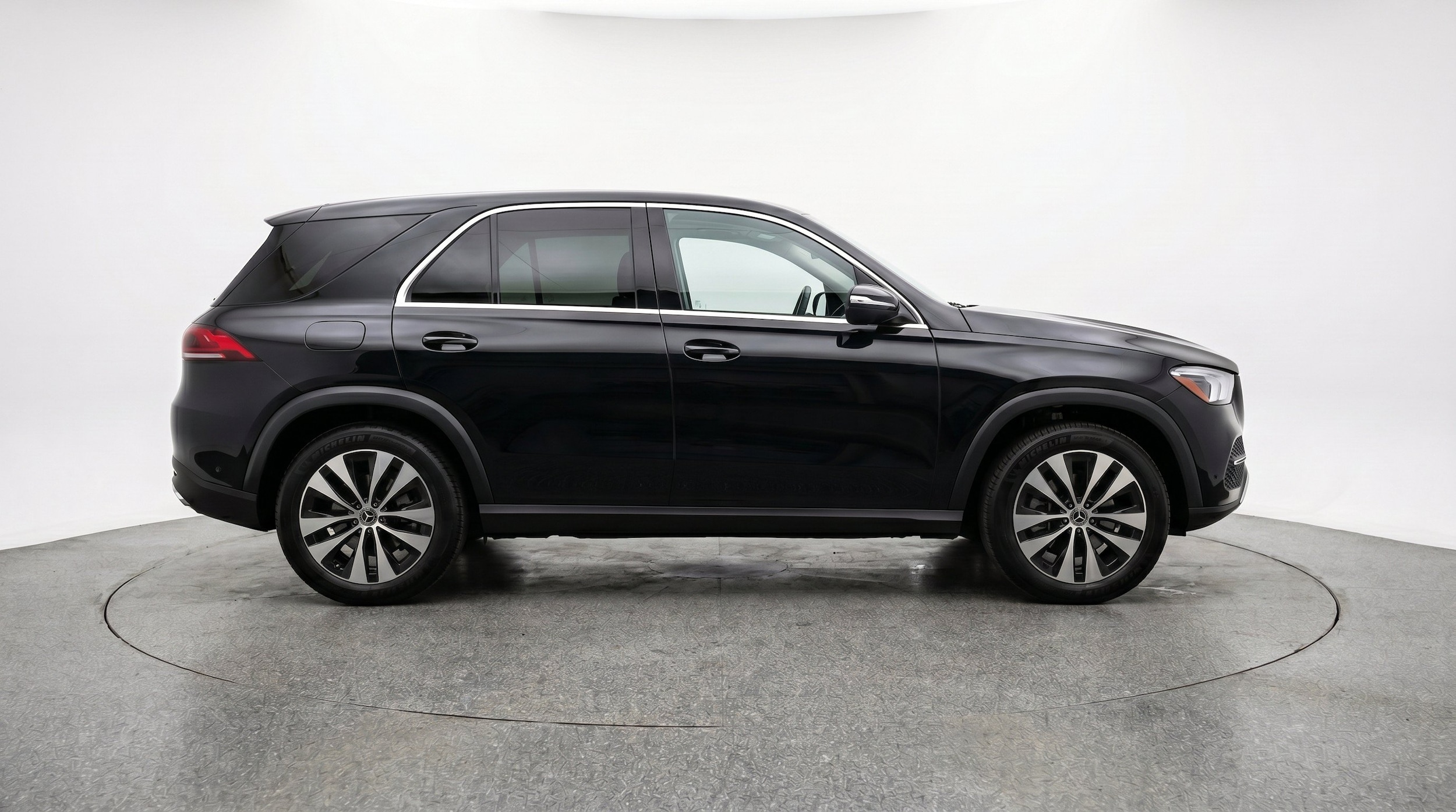 Thumbnail: 2026 Mercedes-Benz GLE - 11