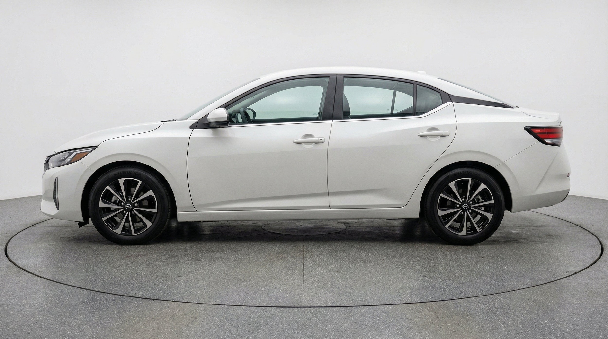 Thumbnail: 2025 Nissan Sentra - 5