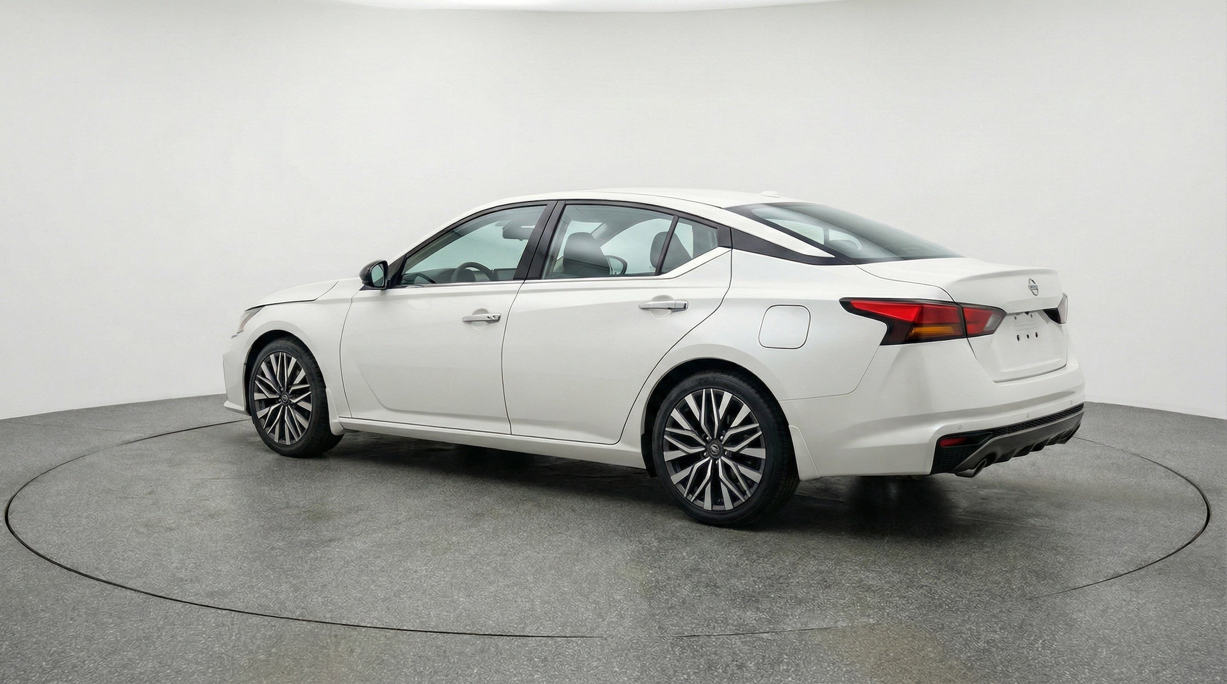 Thumbnail: 2025 Nissan Altima - 6