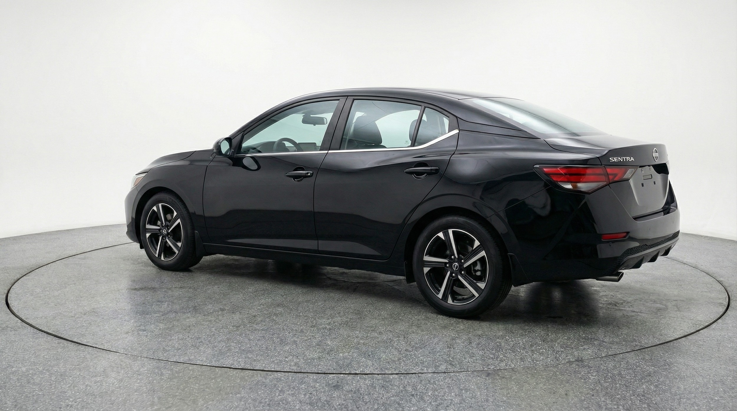 Thumbnail: 2025 Nissan Sentra - 5