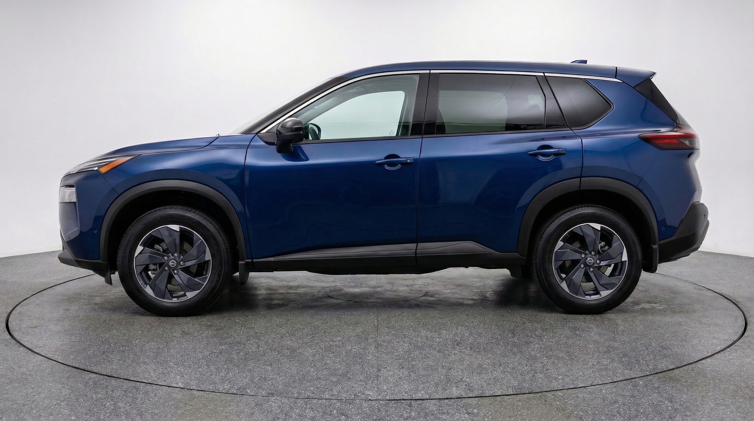 Thumbnail: 2025 Nissan Rogue - 4