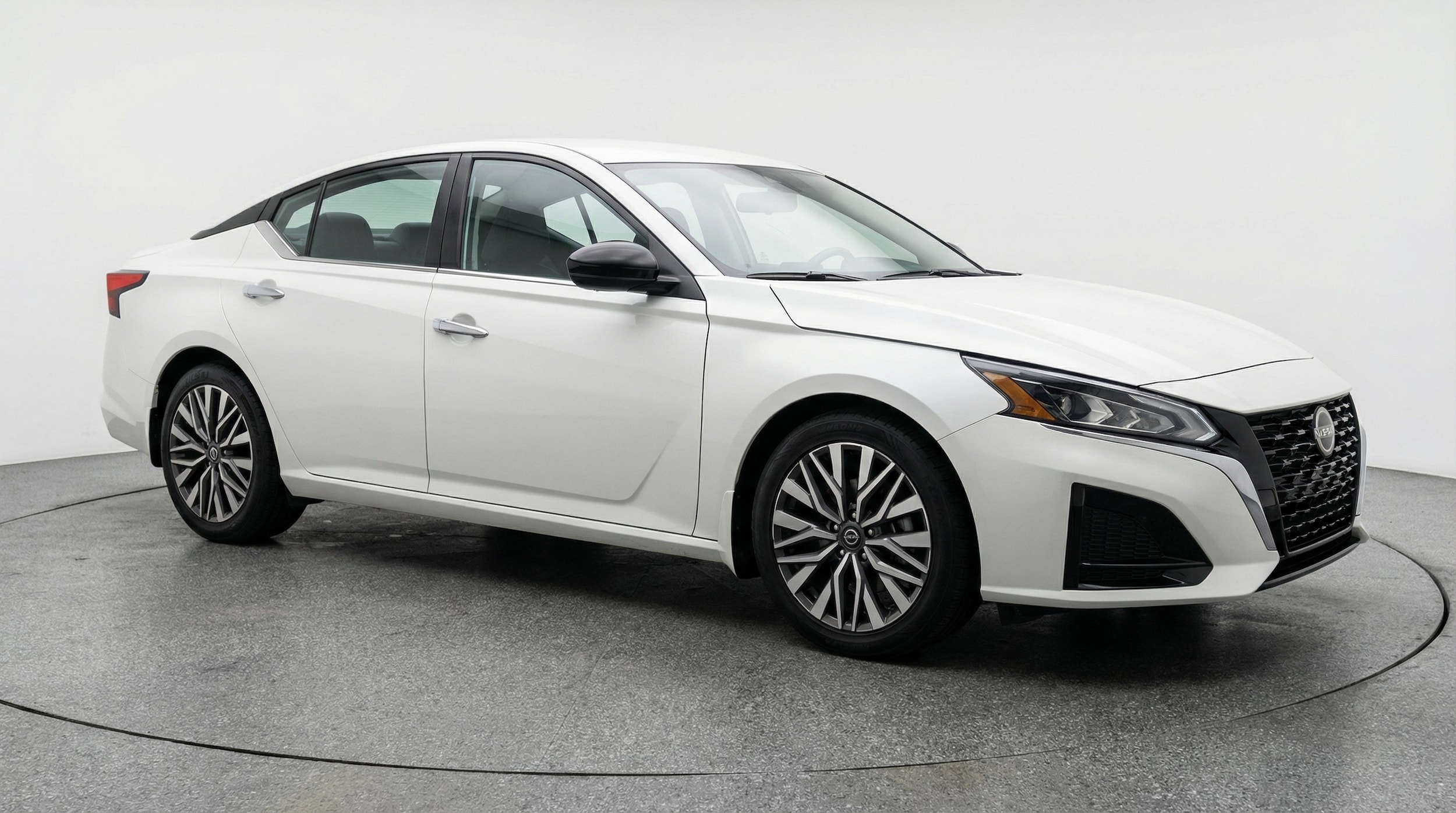 Thumbnail: 2025 Nissan Altima - 1