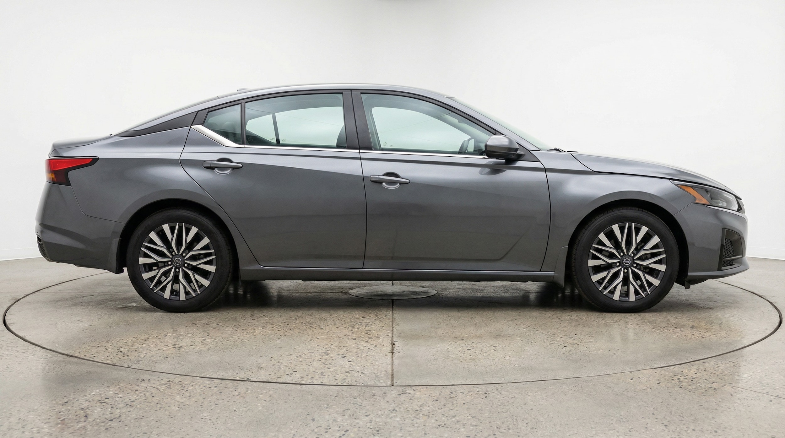 Thumbnail: 2025 Nissan Altima - 8