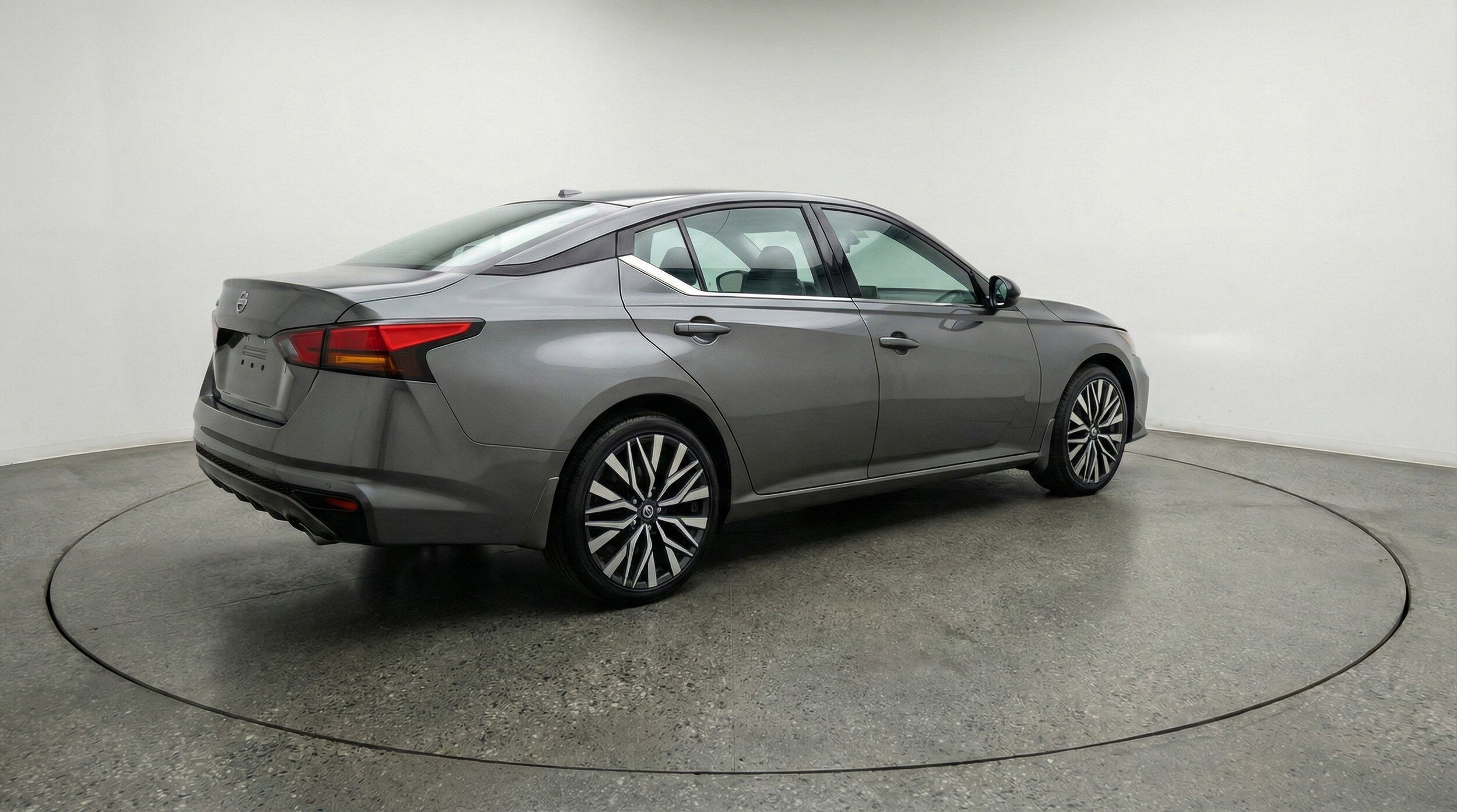 Thumbnail: 2025 Nissan Altima - 9