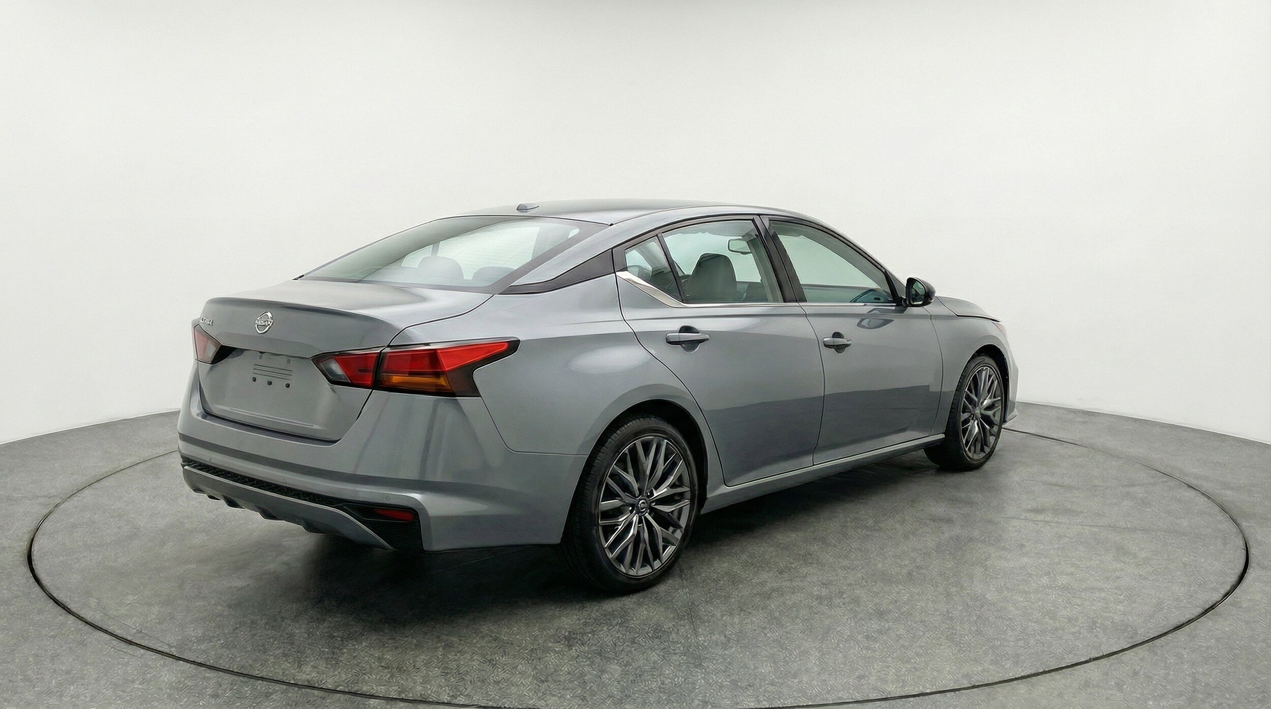 Thumbnail: 2025 Nissan Altima - 9