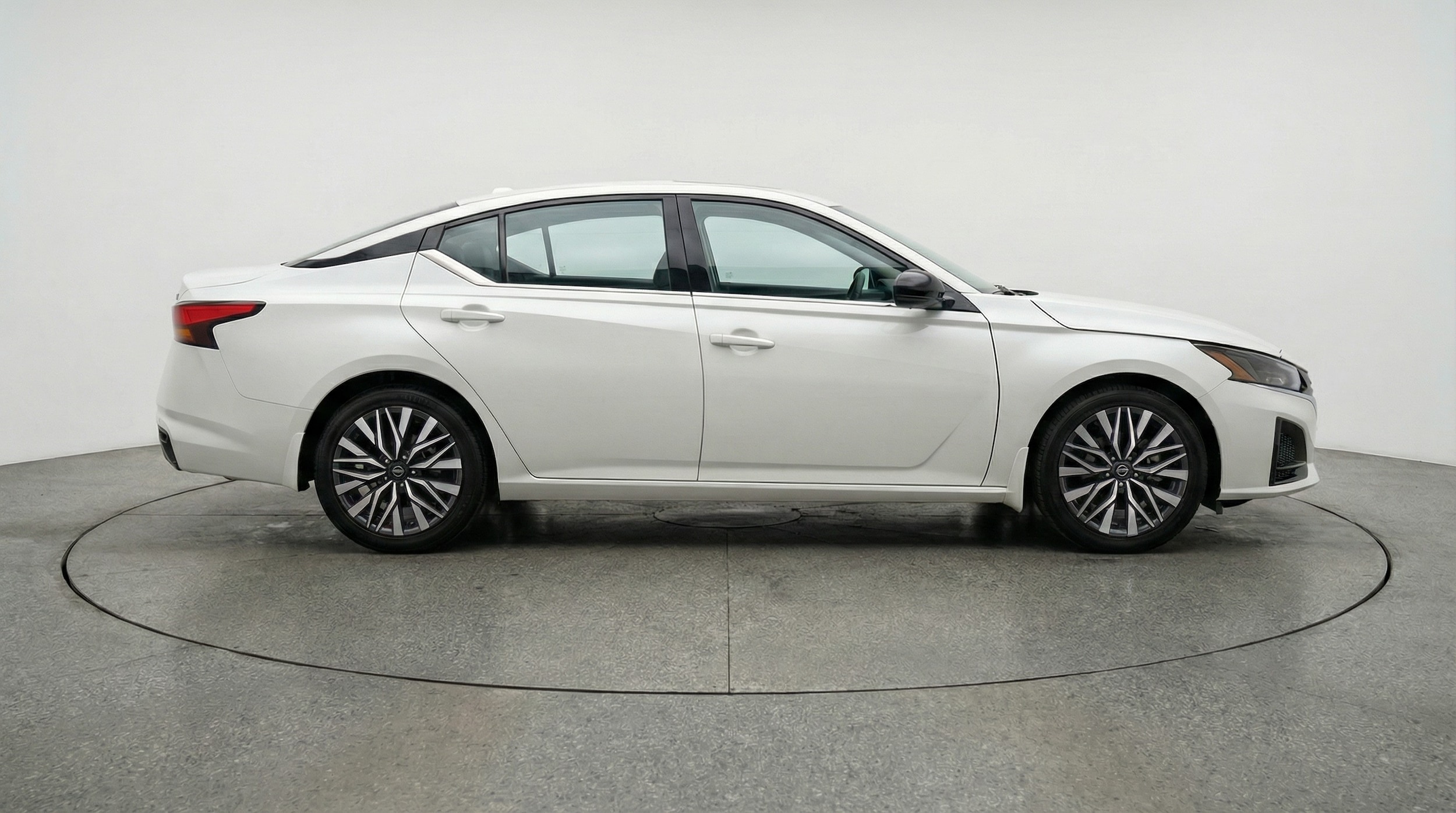 Thumbnail: 2025 Nissan Altima - 8