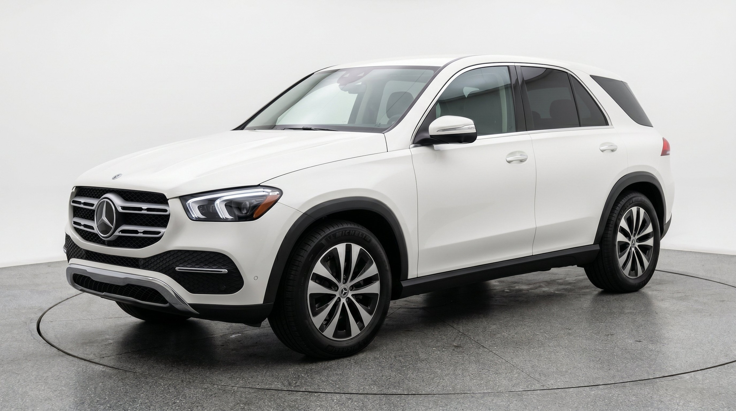 Thumbnail: 2026 Mercedes-Benz GLE - 3