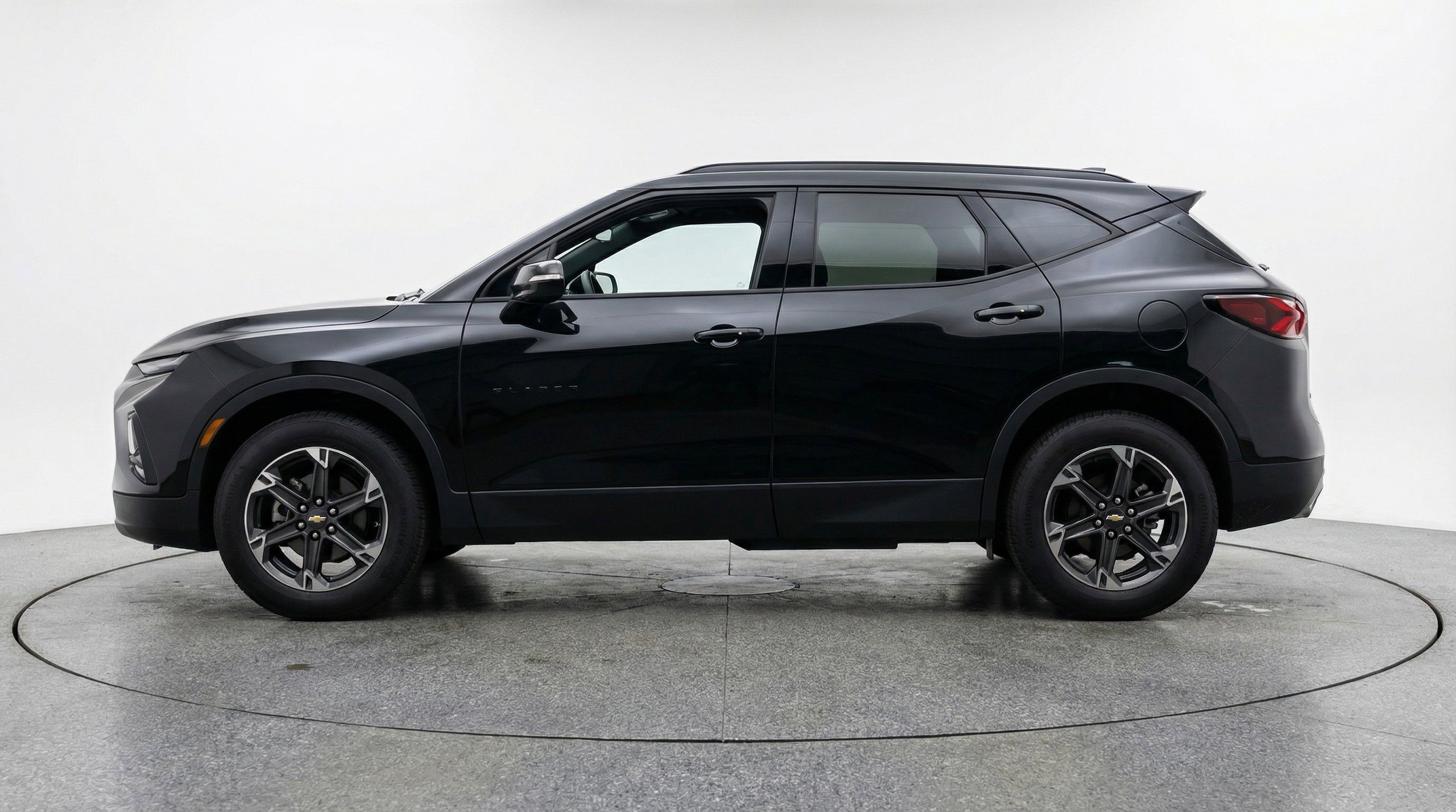 Thumbnail: 2025 Chevrolet Blazer - 5