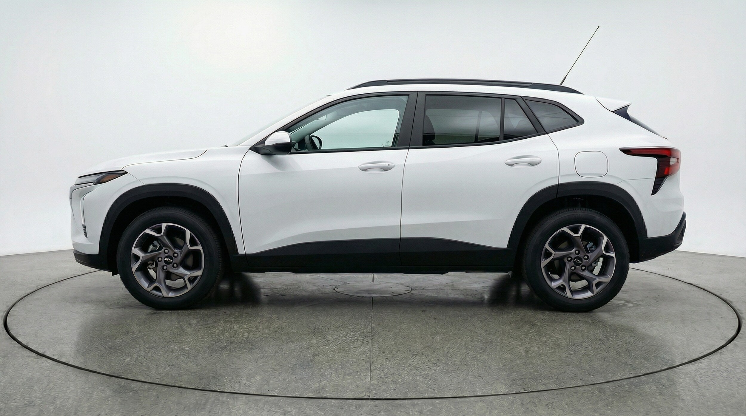 Thumbnail: 2025 Chevrolet Trax - 4