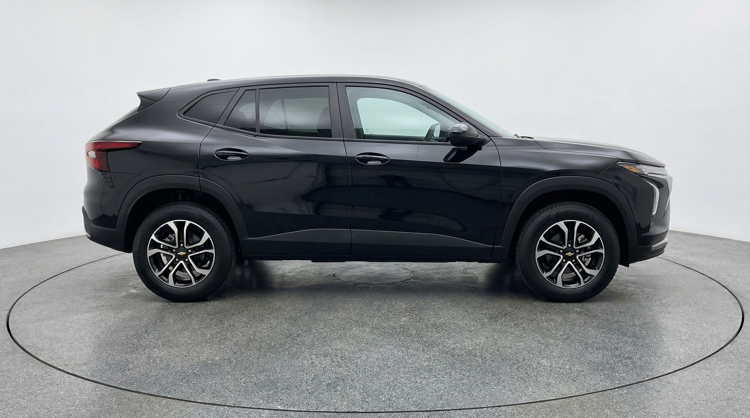 Thumbnail: 2025 Chevrolet TrailBlazer - 8