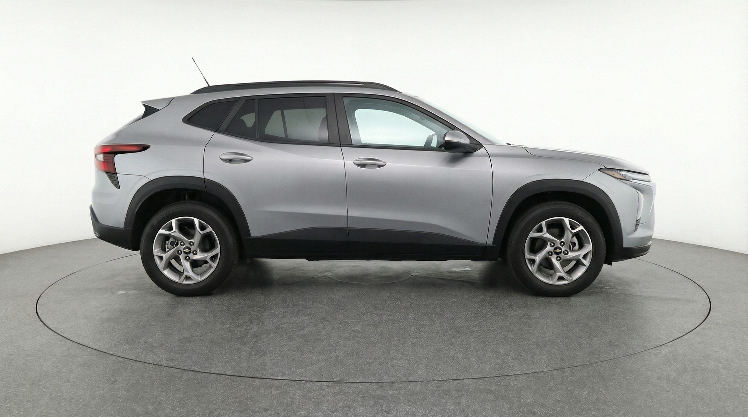 Thumbnail: 2025 Chevrolet Trax - 8