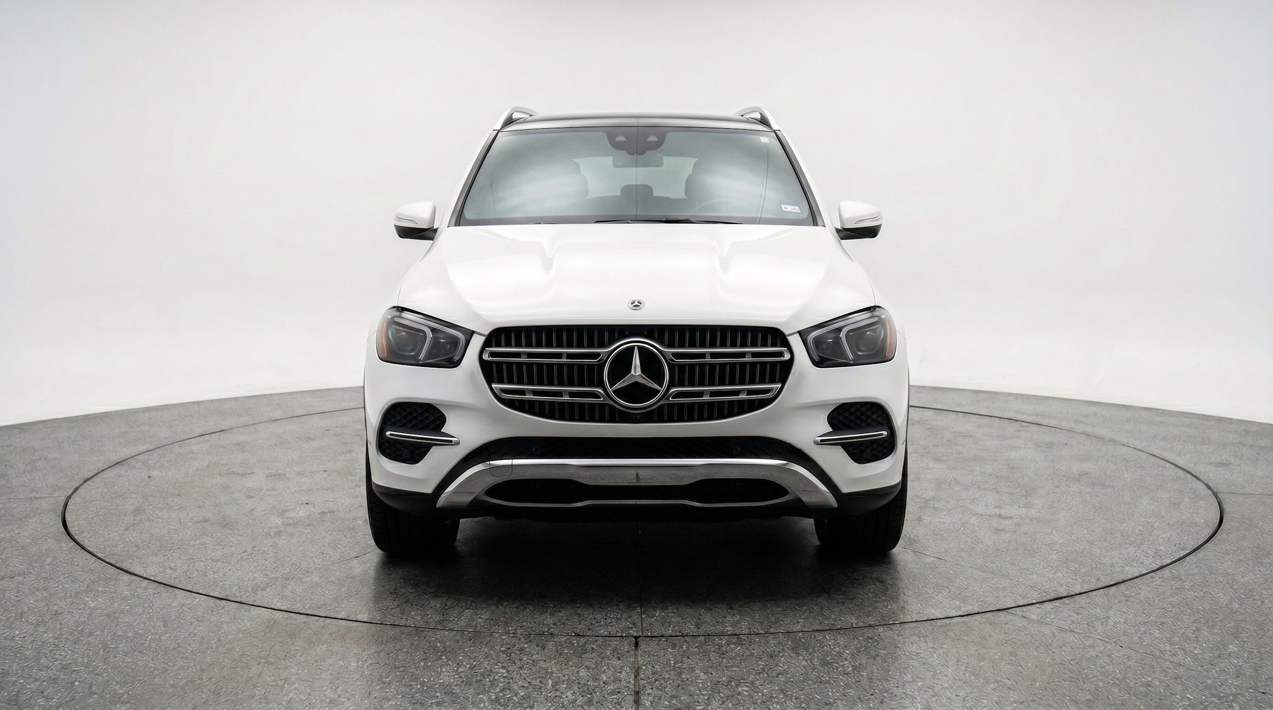 Thumbnail: 2026 Mercedes-Benz GLE - 2