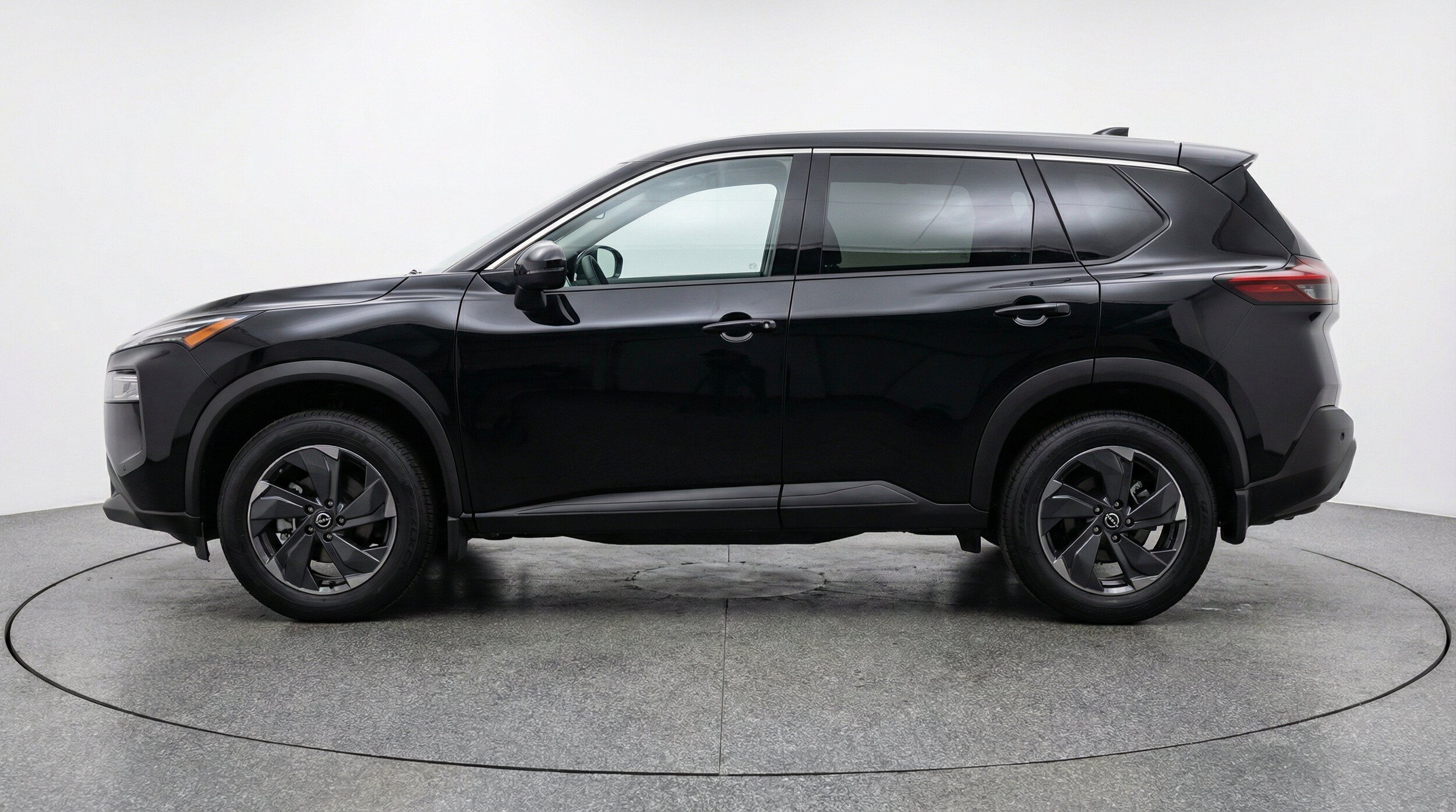 Thumbnail: 2025 Nissan Rogue - 5