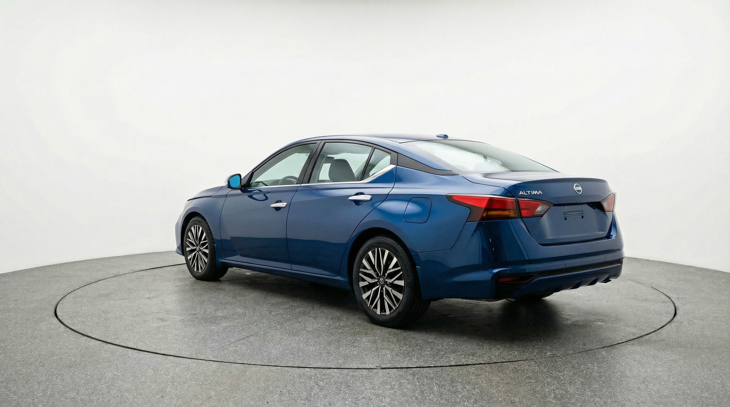 Thumbnail: 2025 Nissan Altima - 6