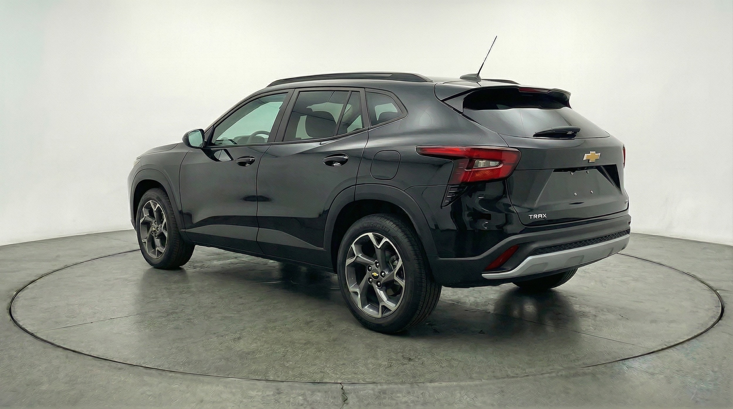 Thumbnail: 2025 Chevrolet Trax - 5