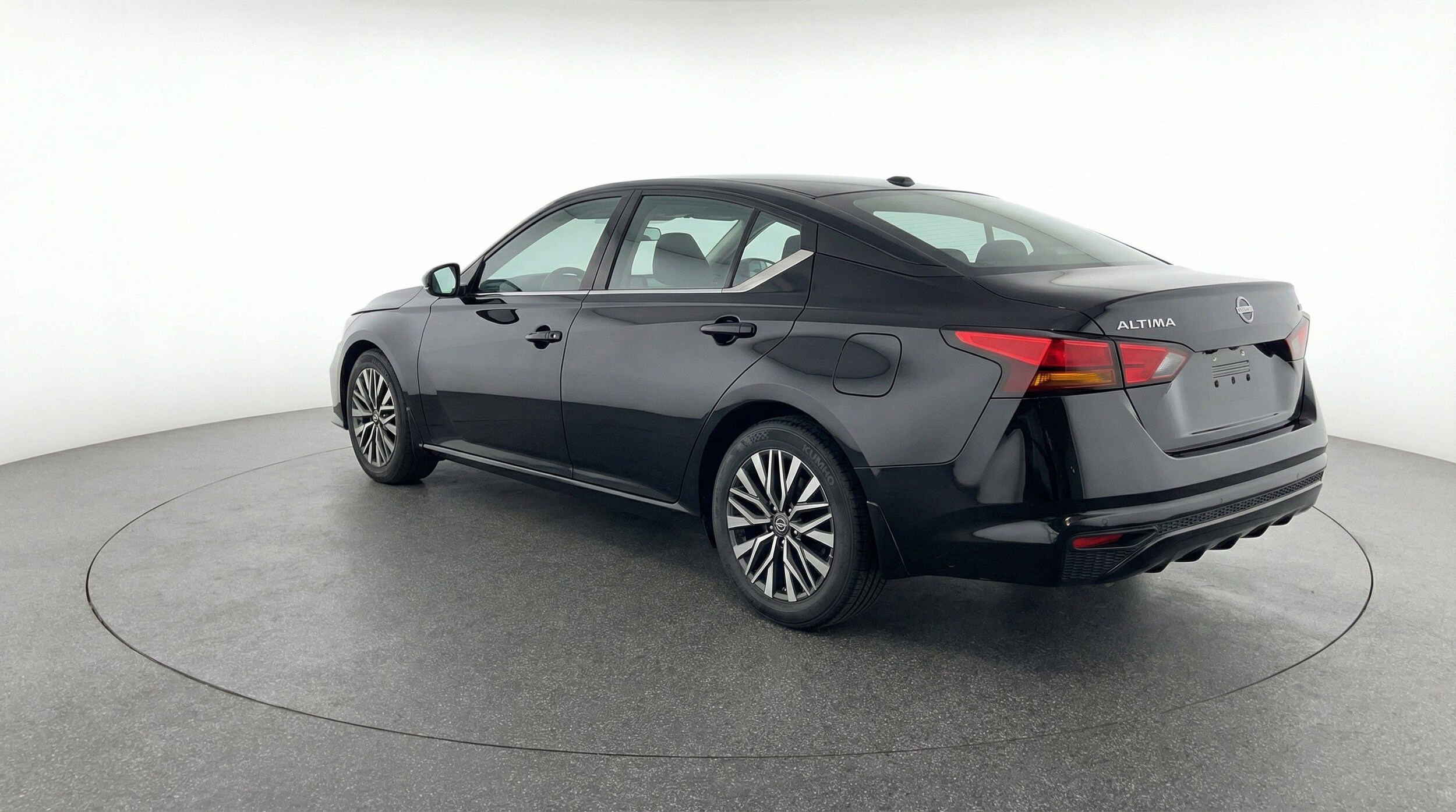 Thumbnail: 2025 Nissan Altima - 6