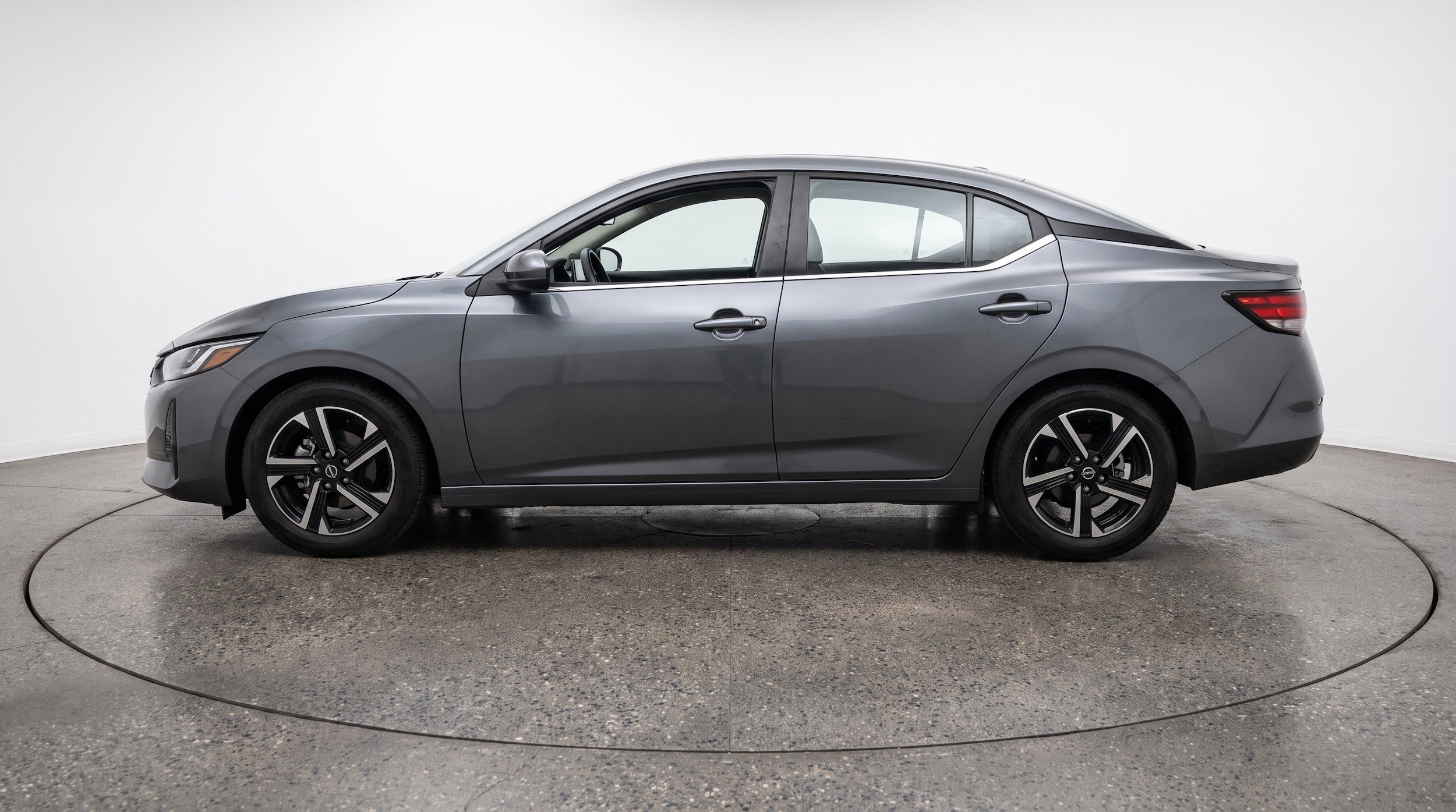 Thumbnail: 2025 Nissan Sentra - 5