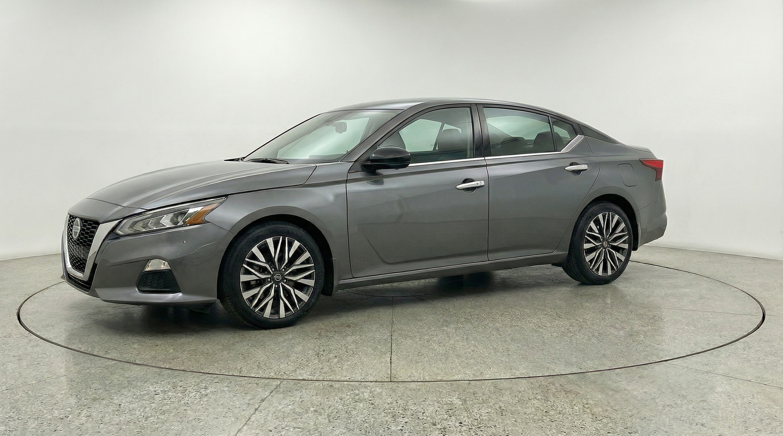 Thumbnail: 2025 Nissan Altima - 3