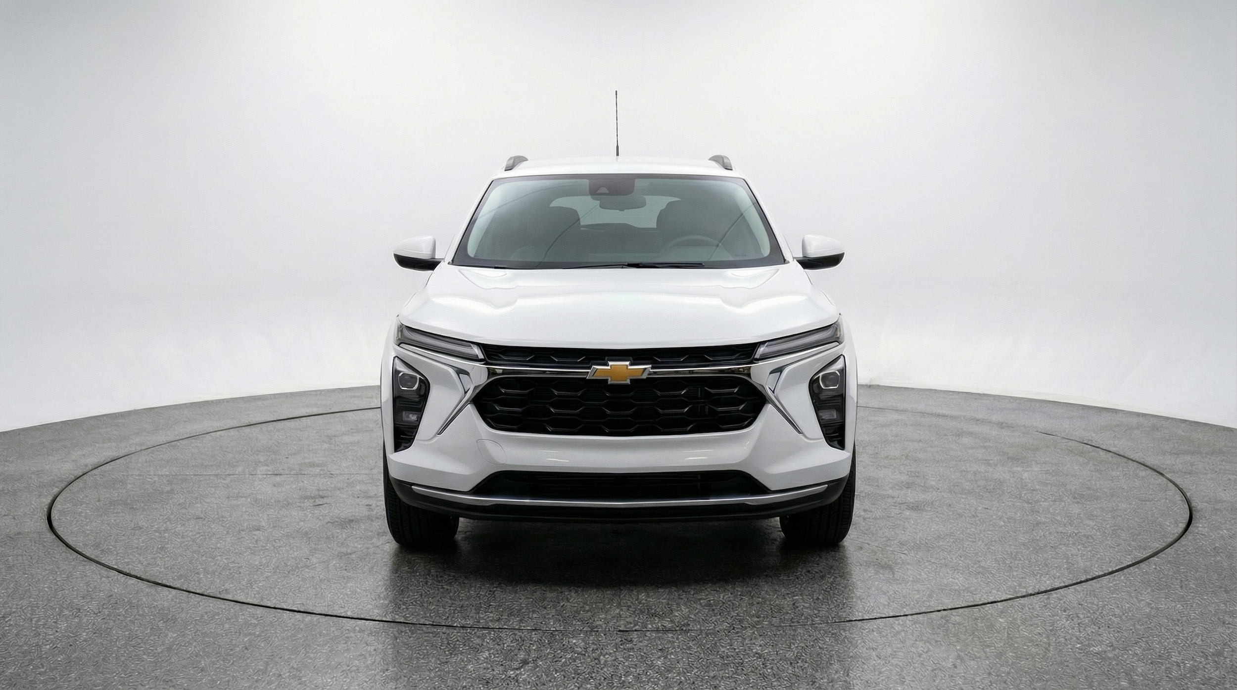 Thumbnail: 2025 Chevrolet Trax - 2