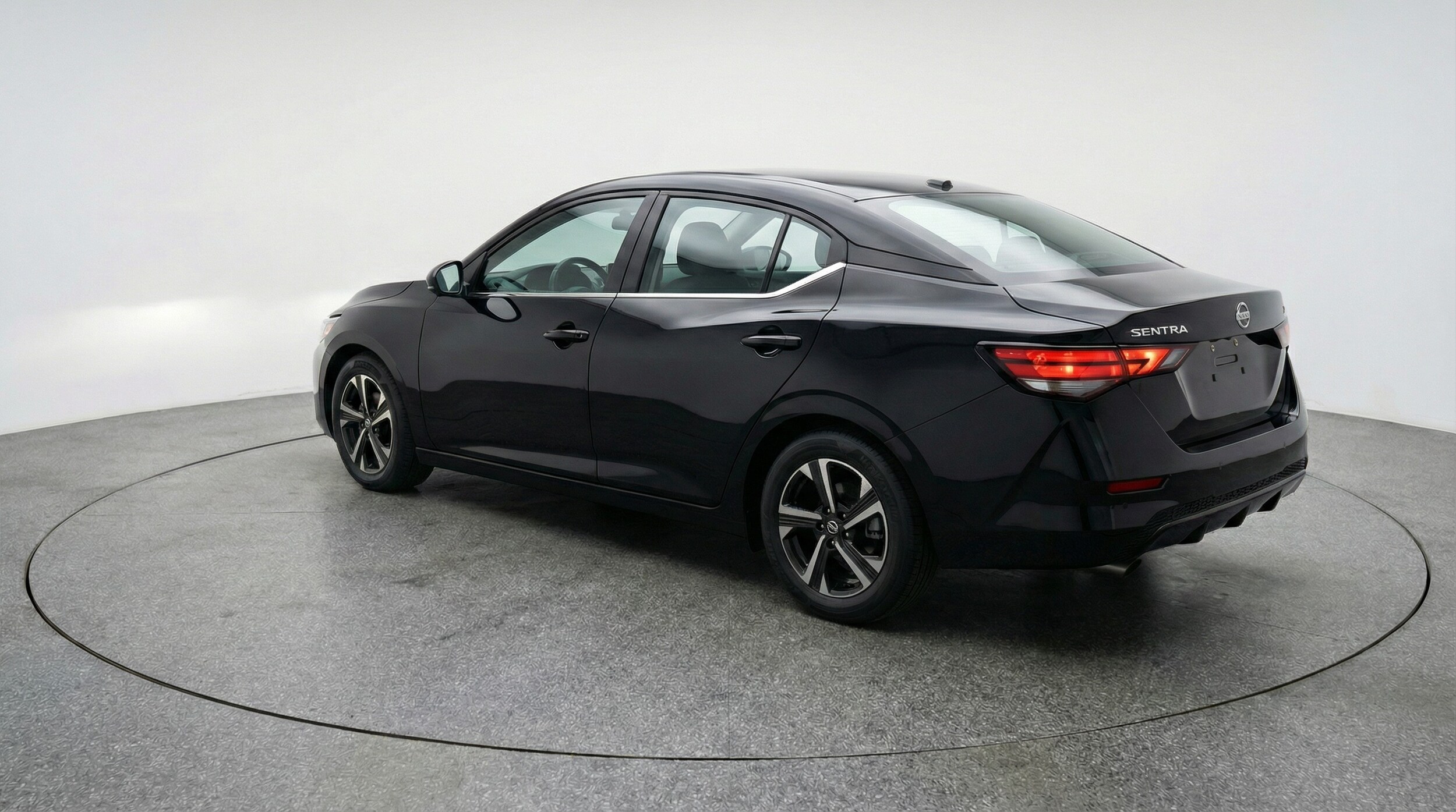 Thumbnail: 2025 Nissan Sentra - 5