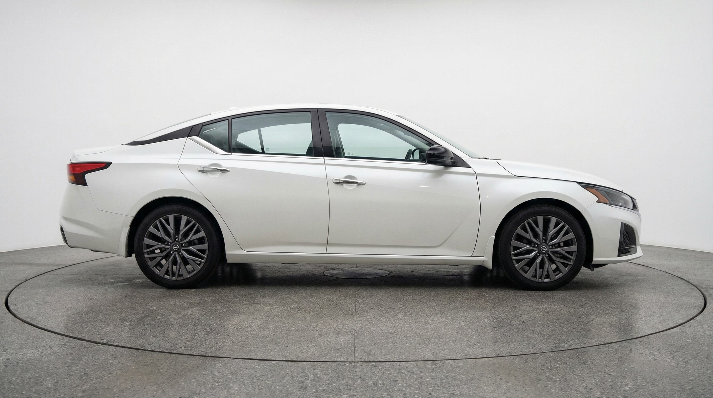 Thumbnail: 2025 Nissan Altima - 8