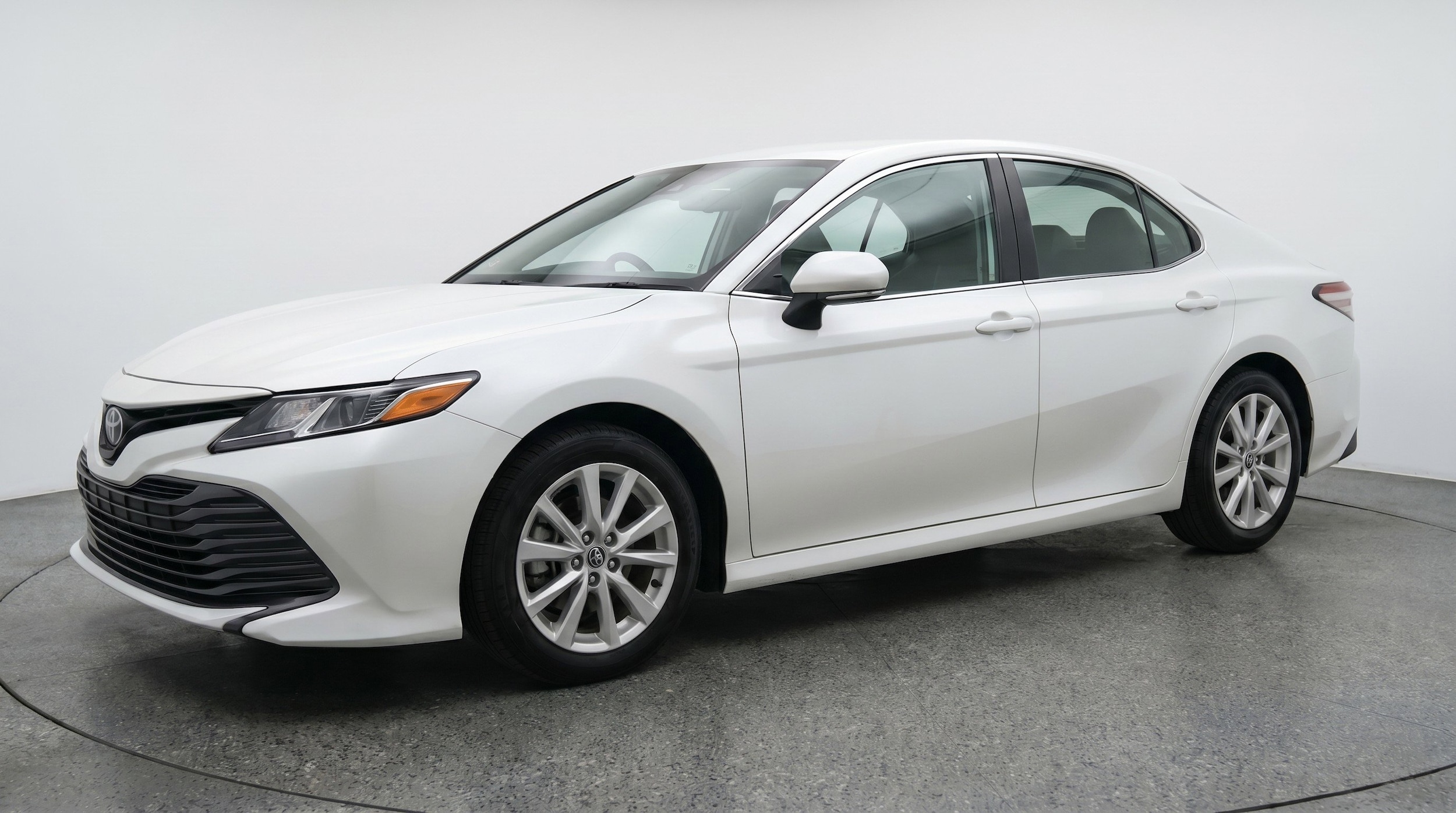 Thumbnail: 2025 Toyota Camry - 3