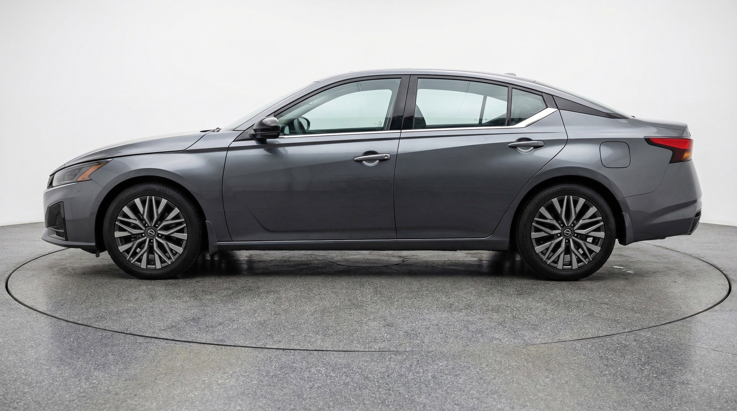 Thumbnail: 2025 Nissan Altima - 5