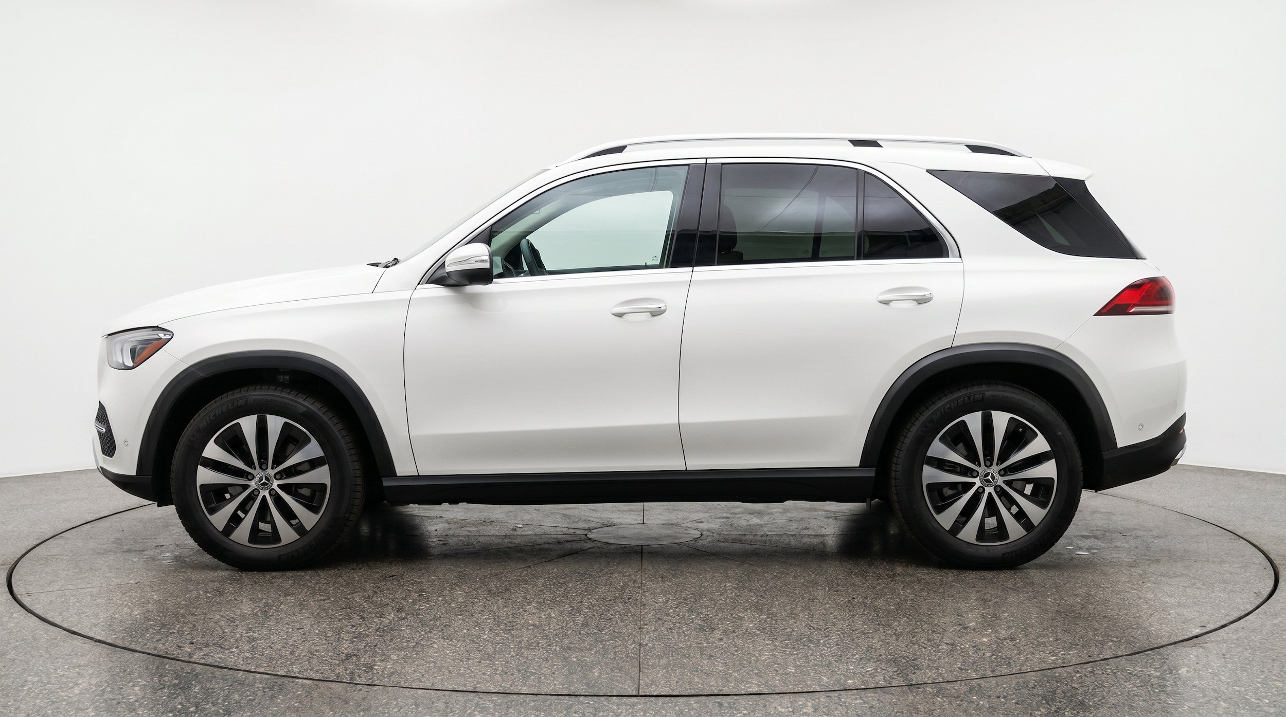 Thumbnail: 2026 Mercedes-Benz GLE - 5