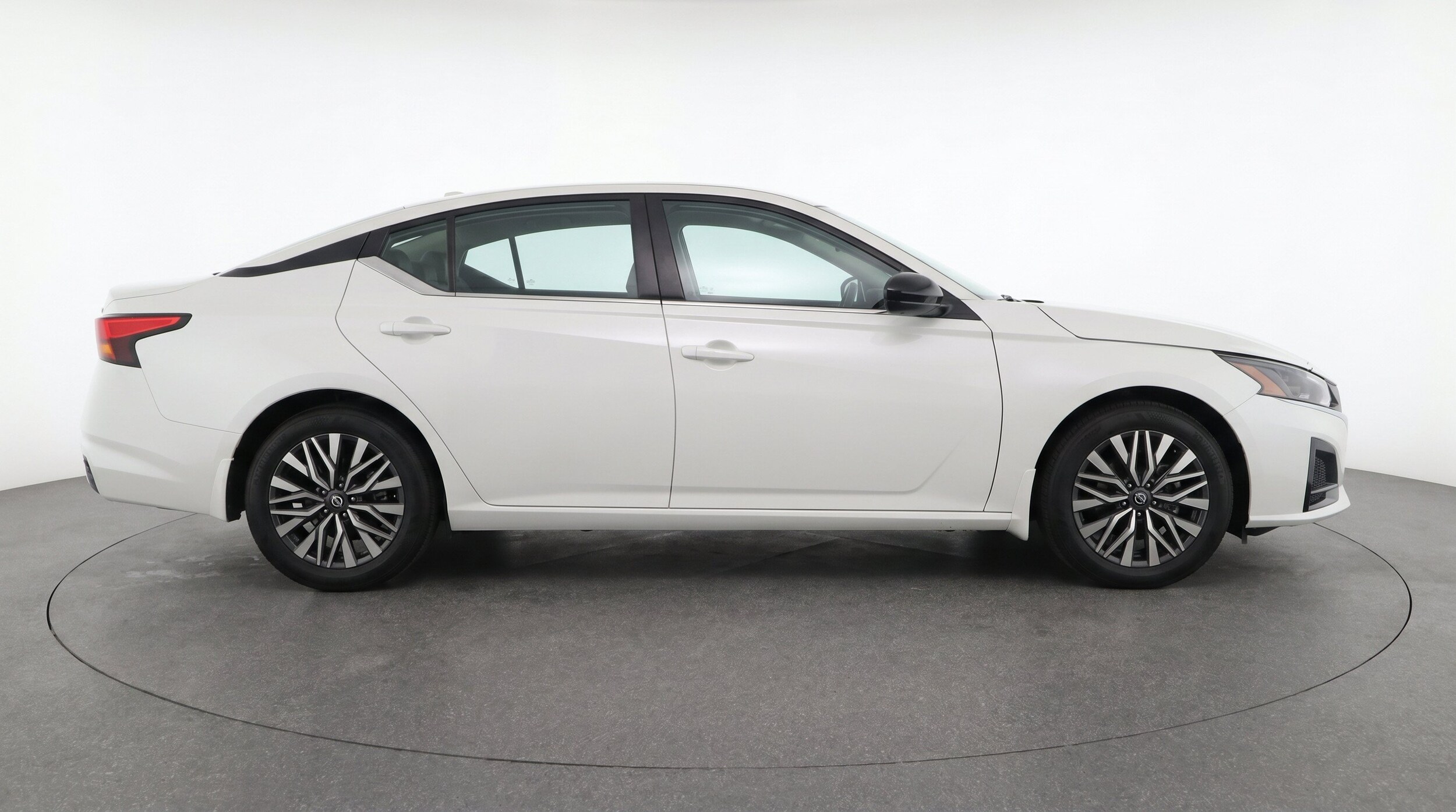 Thumbnail: 2025 Nissan Altima - 11