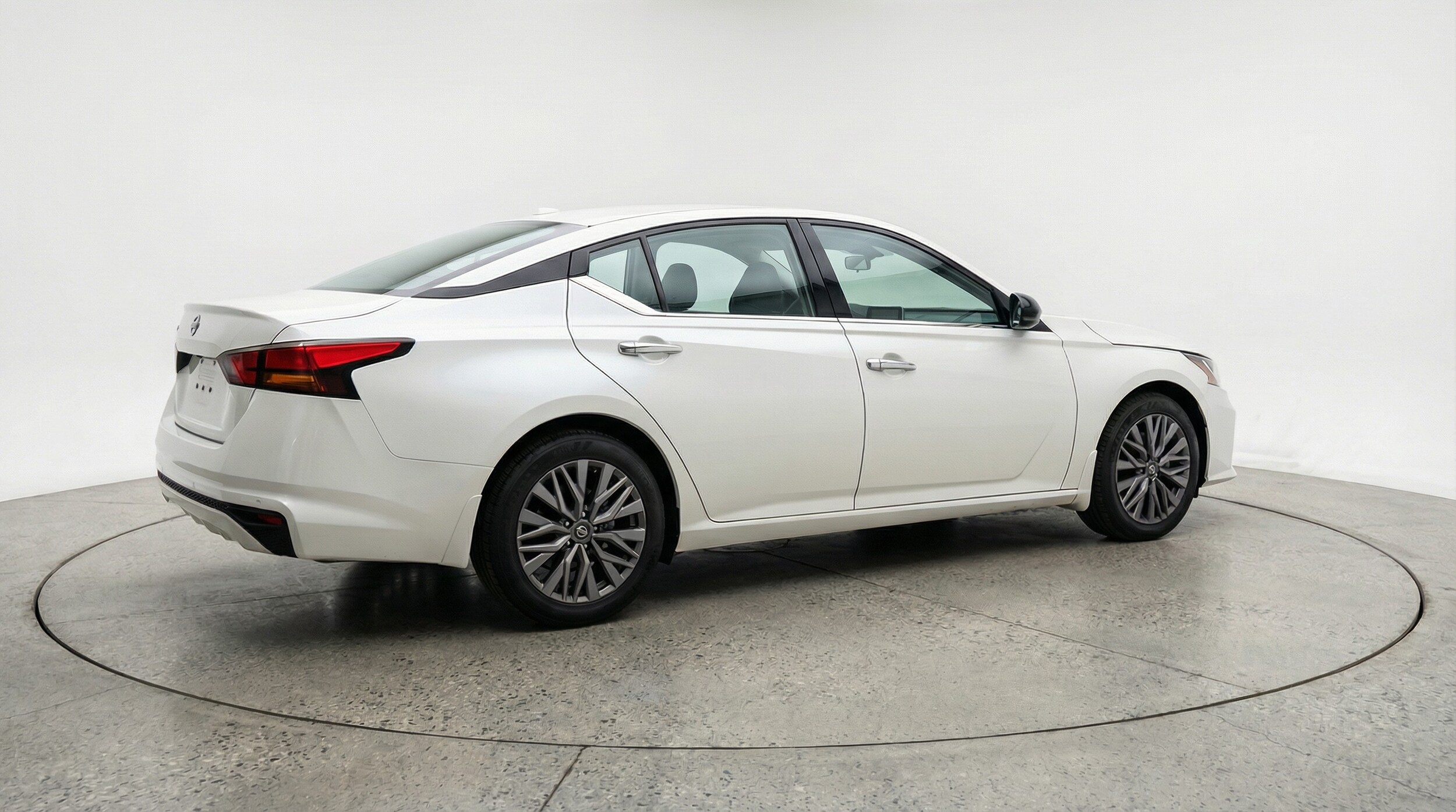 Thumbnail: 2025 Nissan Altima - 7