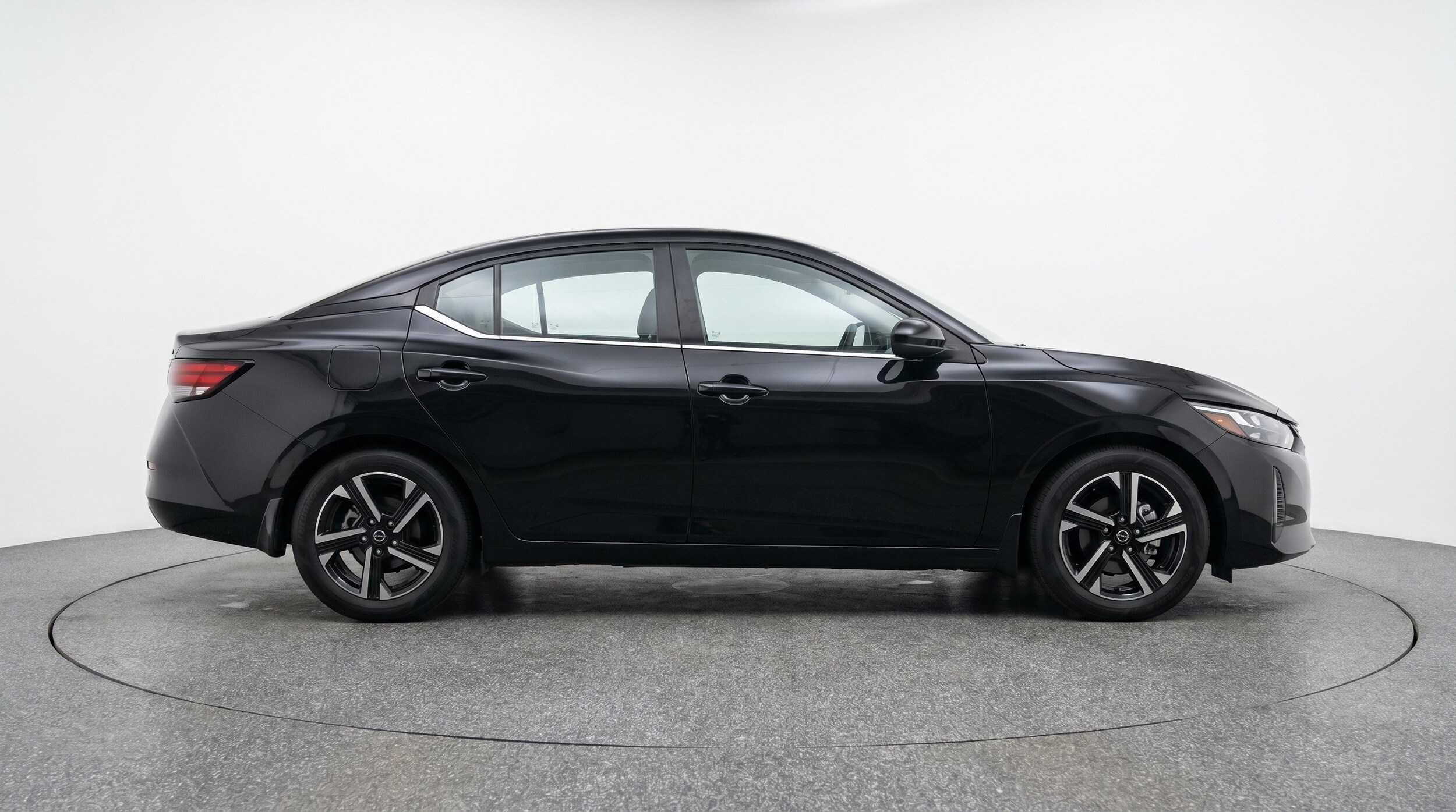 Thumbnail: 2025 Nissan Sentra - 11