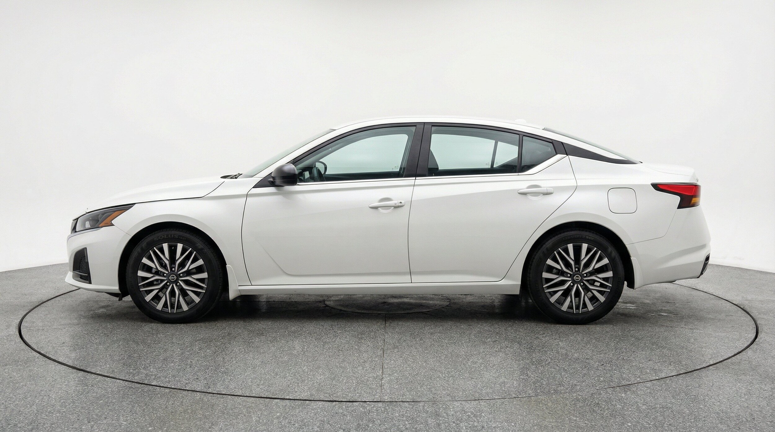 Thumbnail: 2025 Nissan Altima - 5