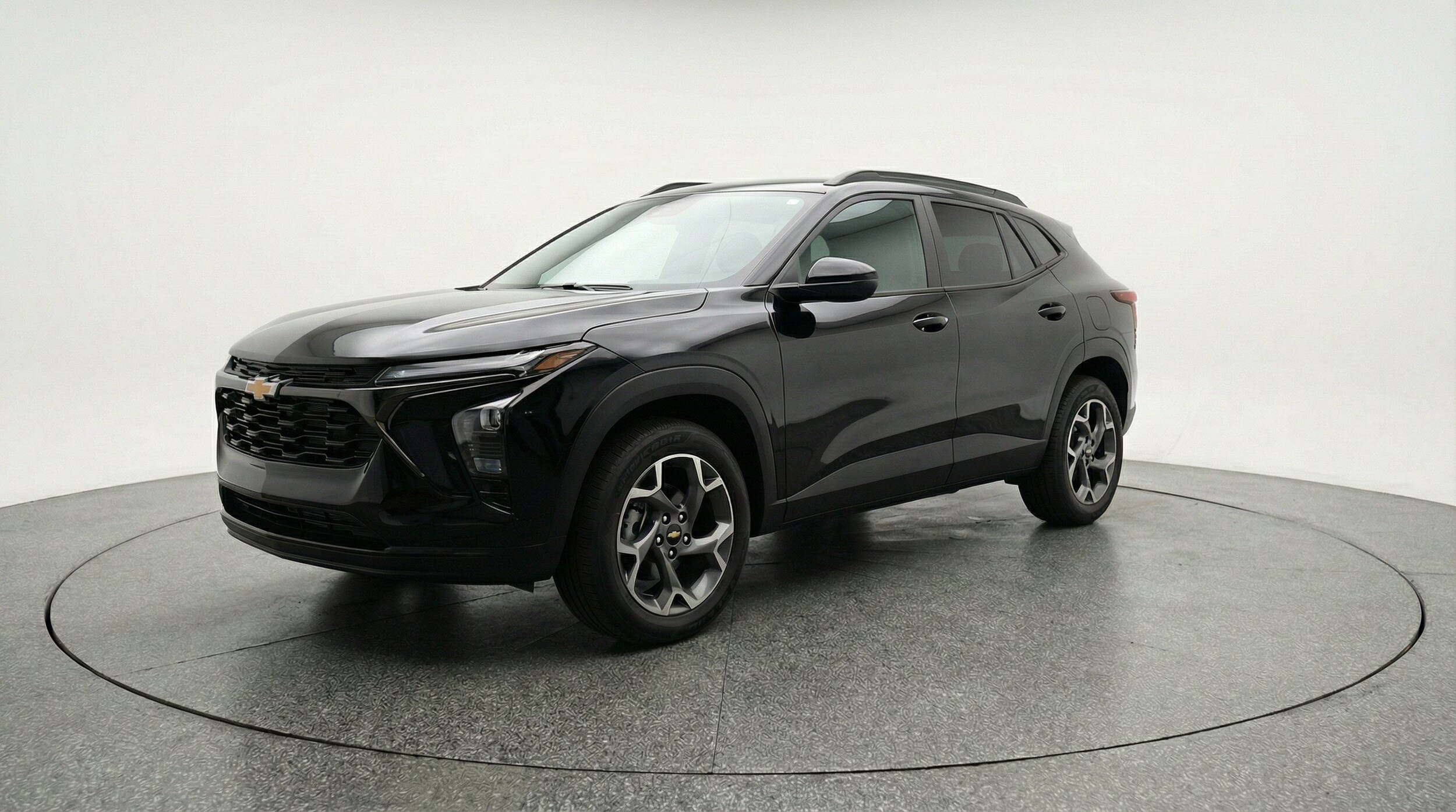 Thumbnail: 2025 Chevrolet Trax - 3