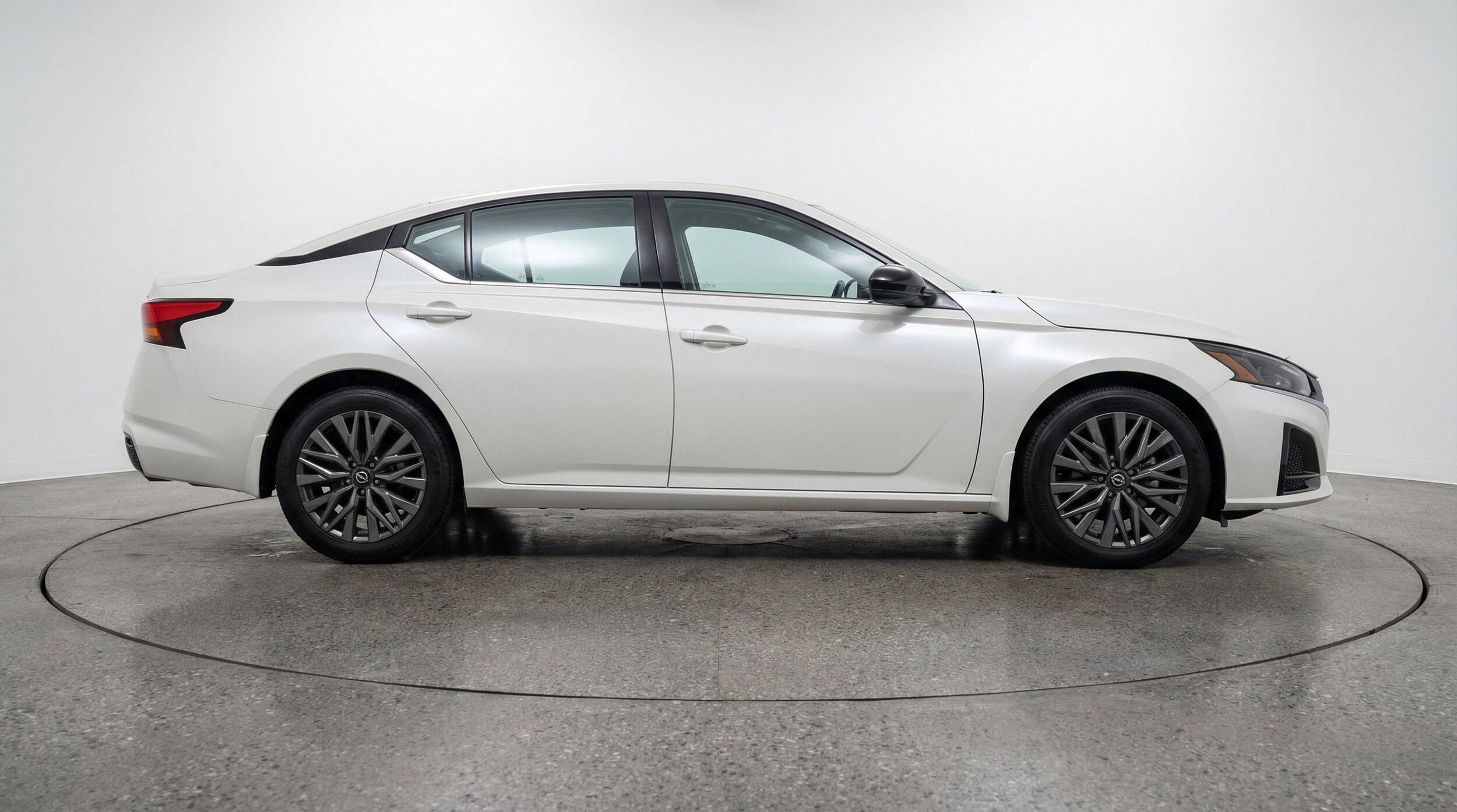 Thumbnail: 2025 Nissan Altima - 11