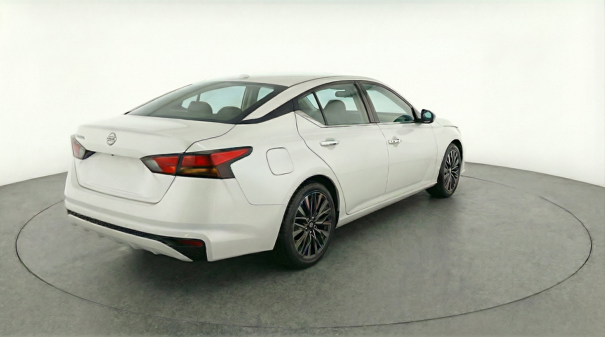 Thumbnail: 2025 Nissan Altima - 9