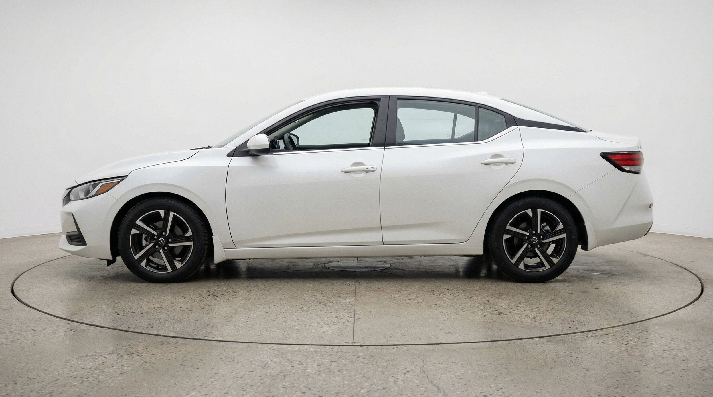 Thumbnail: 2025 Nissan Sentra - 5