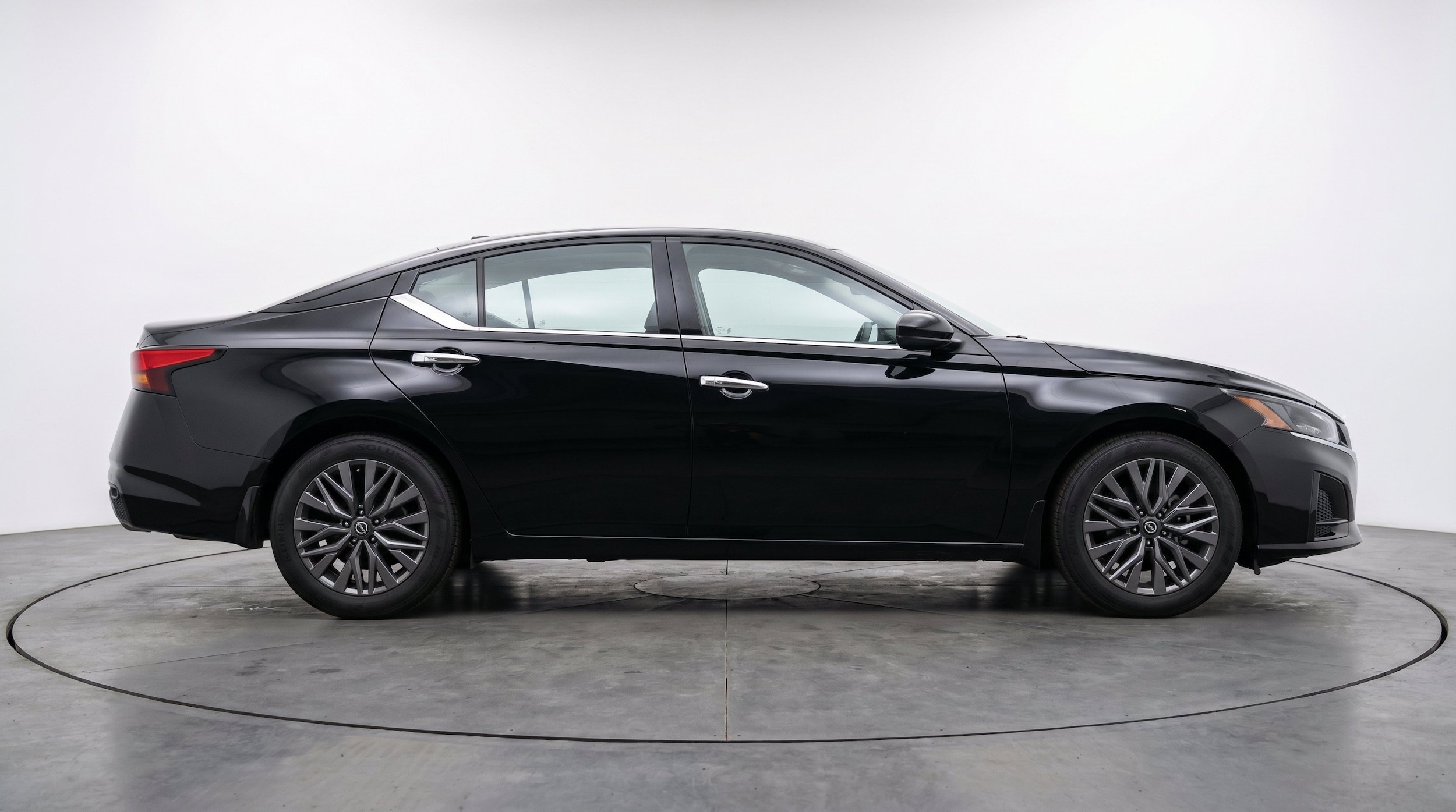 Thumbnail: 2025 Nissan Altima - 11