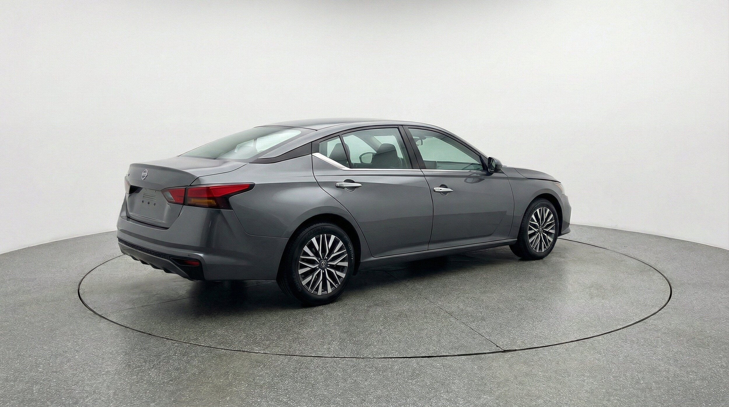 Thumbnail: 2025 Nissan Altima - 9