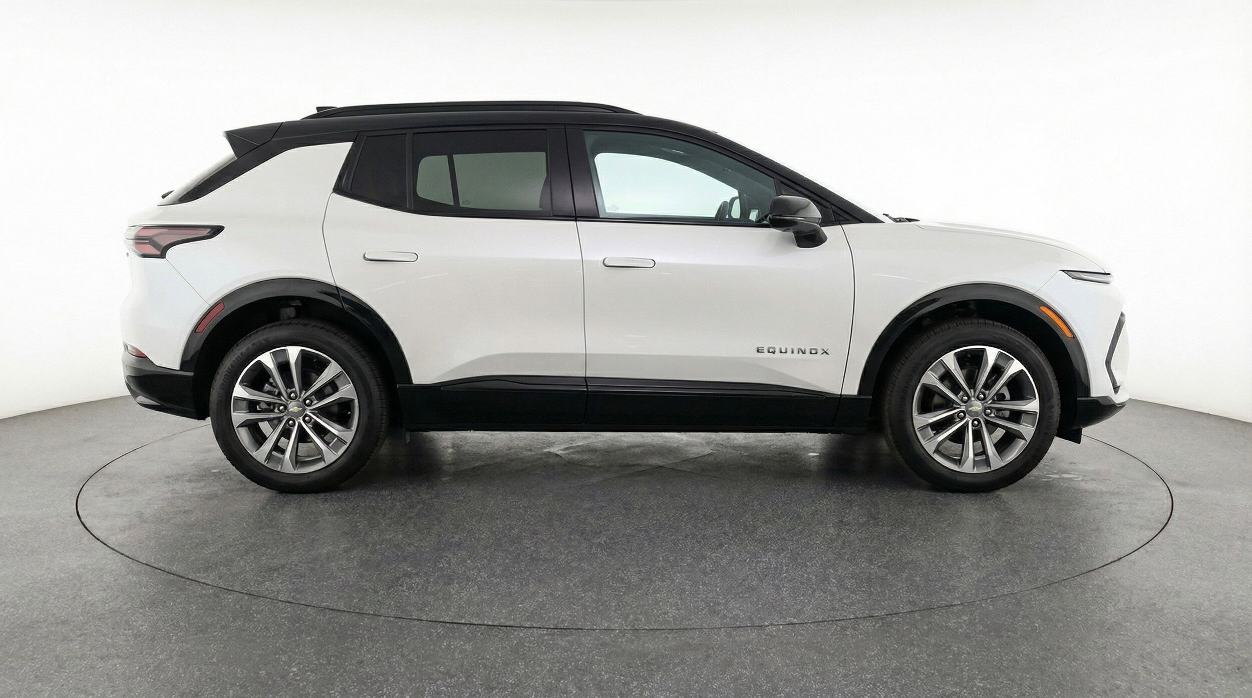 Thumbnail: 2025 Chevrolet Equinox - 11