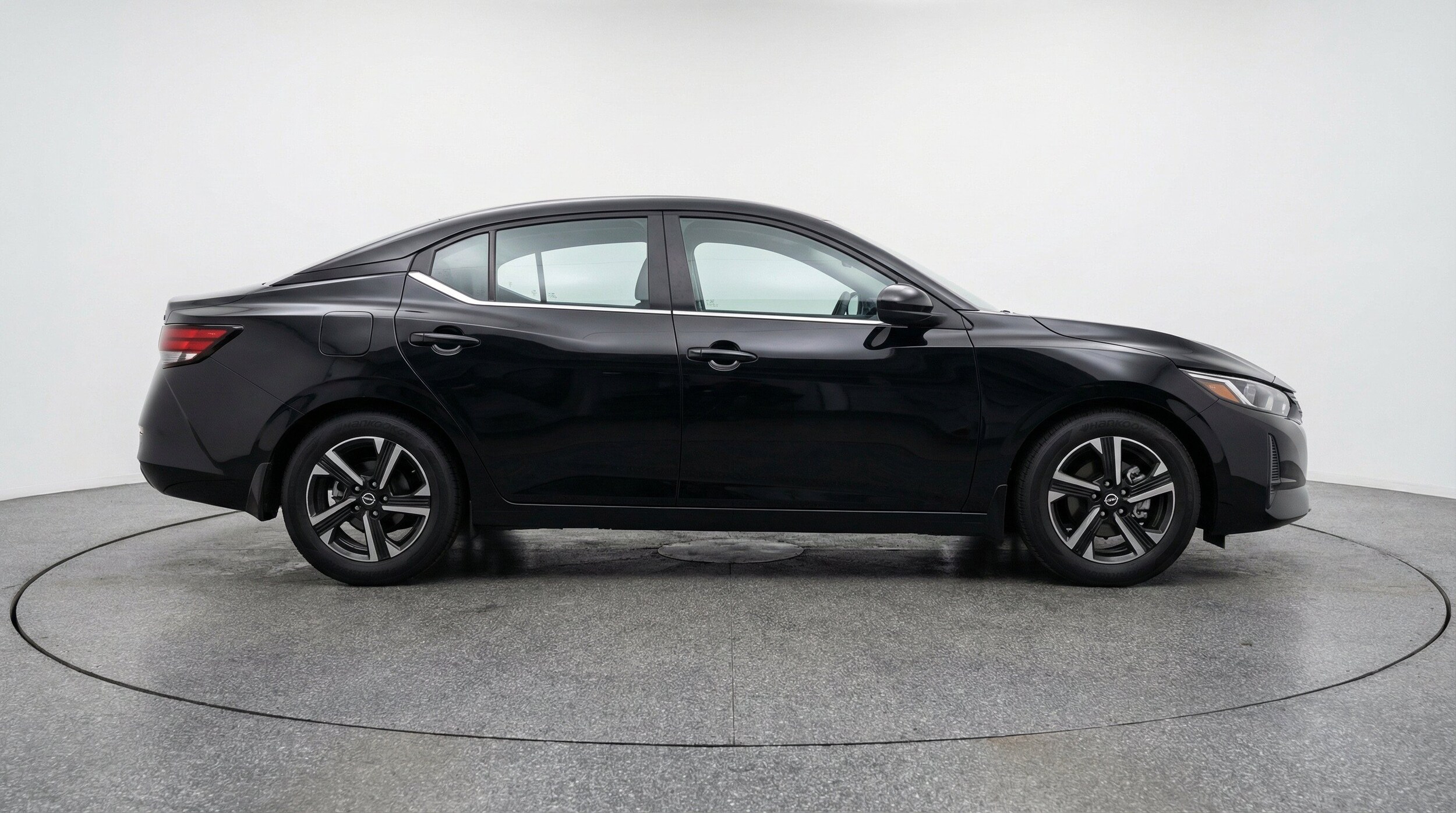 Thumbnail: 2025 Nissan Sentra - 11