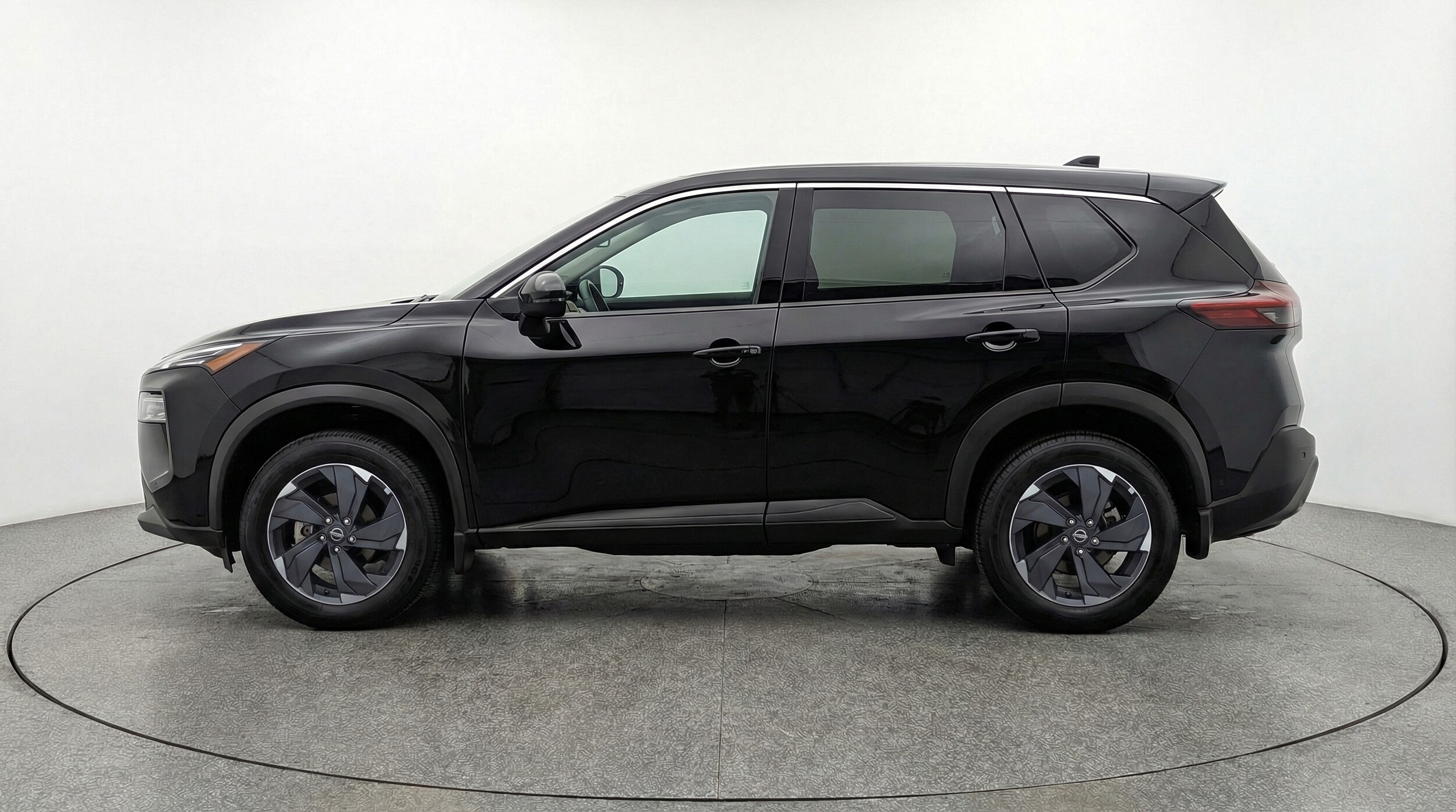 Thumbnail: 2025 Nissan Rogue - 4