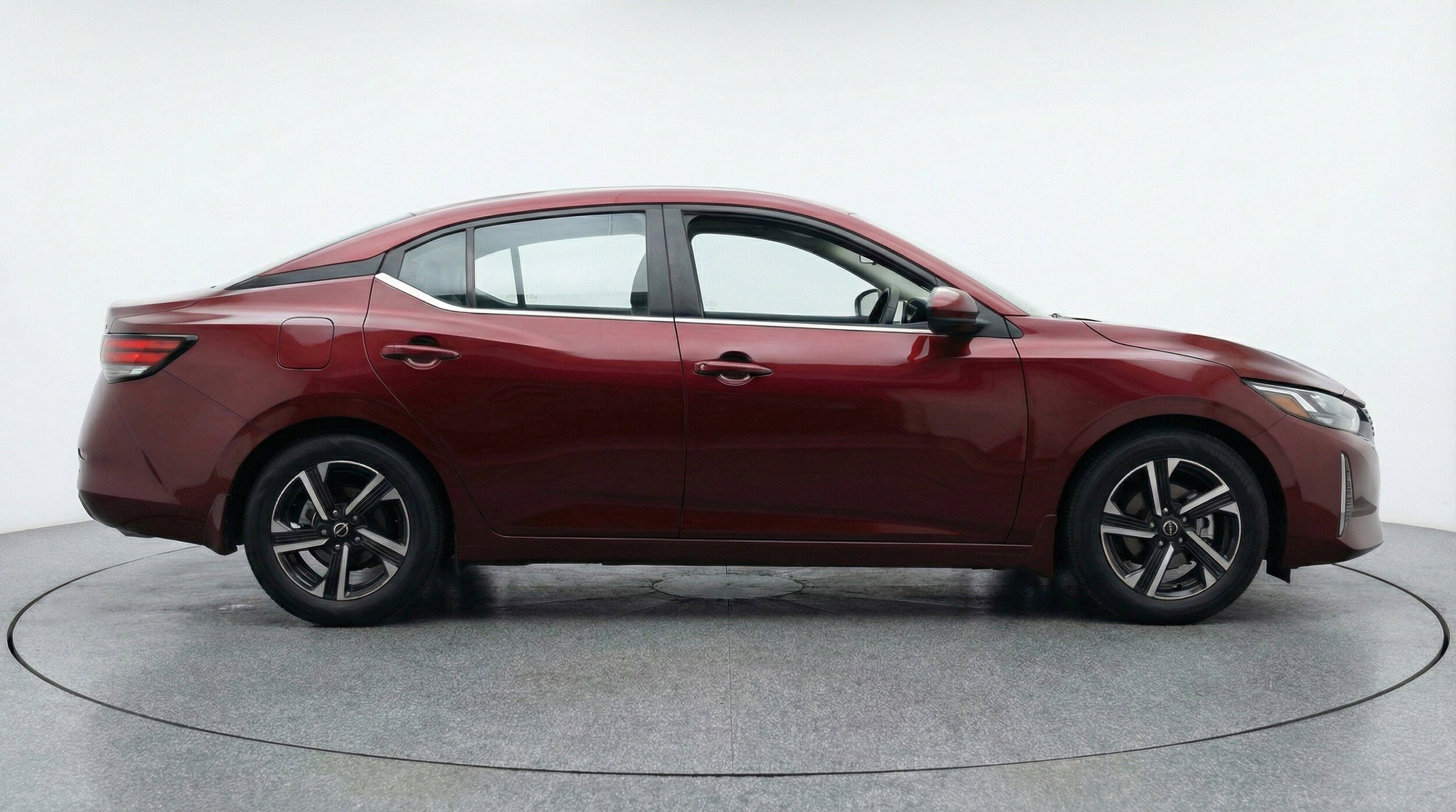 Thumbnail: 2025 Nissan Sentra - 11