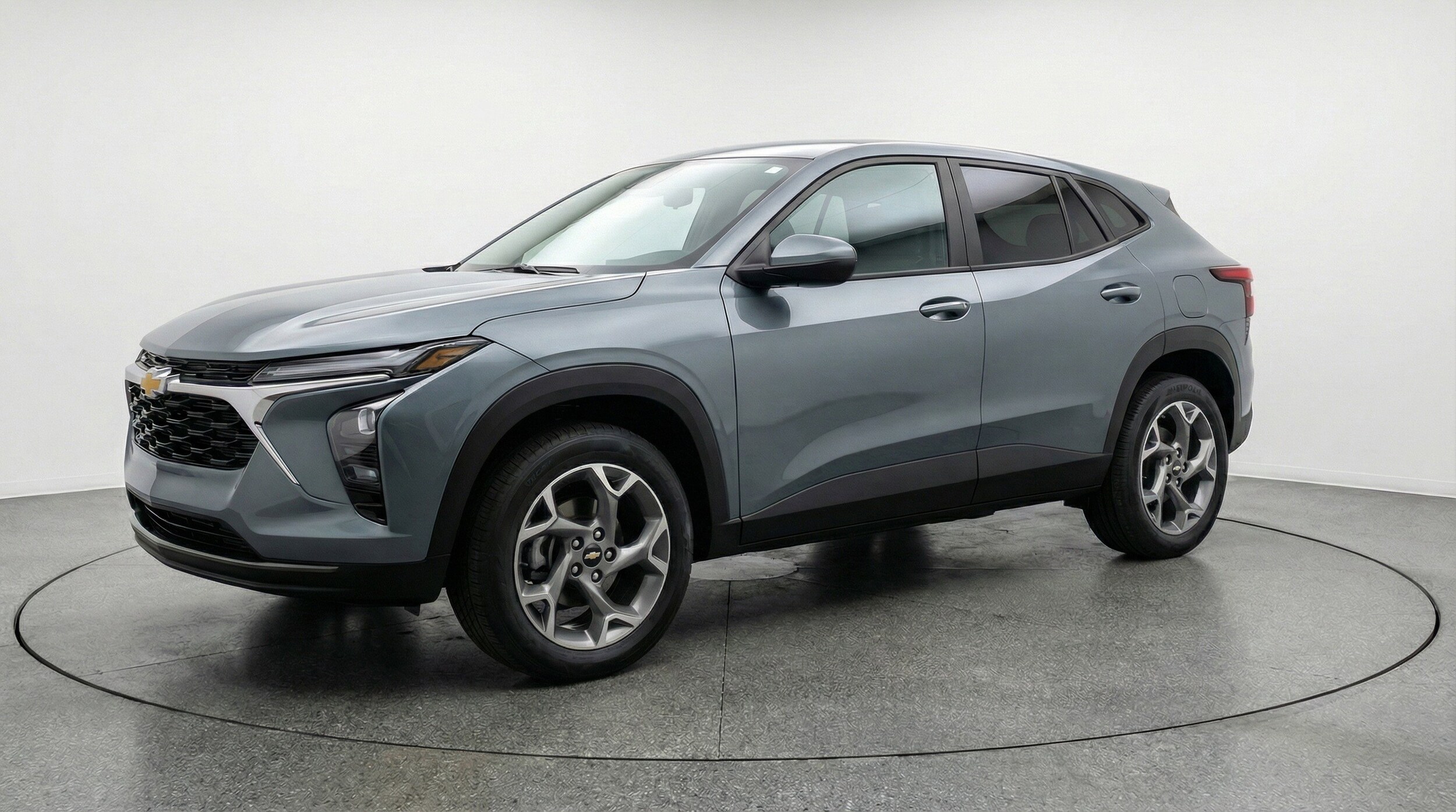 Thumbnail: 2025 Chevrolet Trax - 3