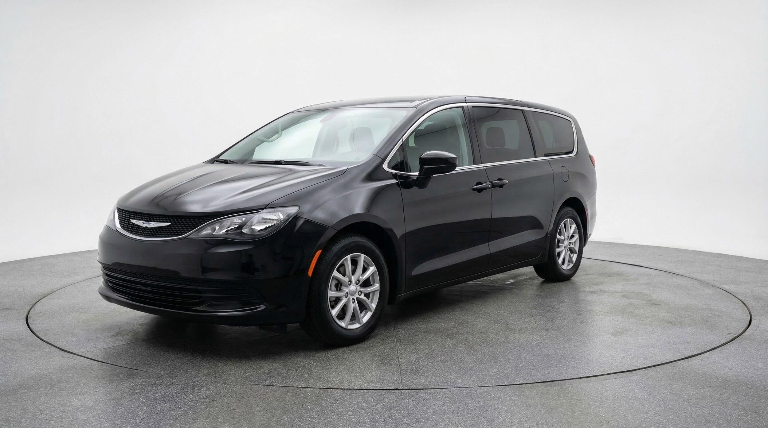 Thumbnail: 2024 Chrysler Voyager - 3