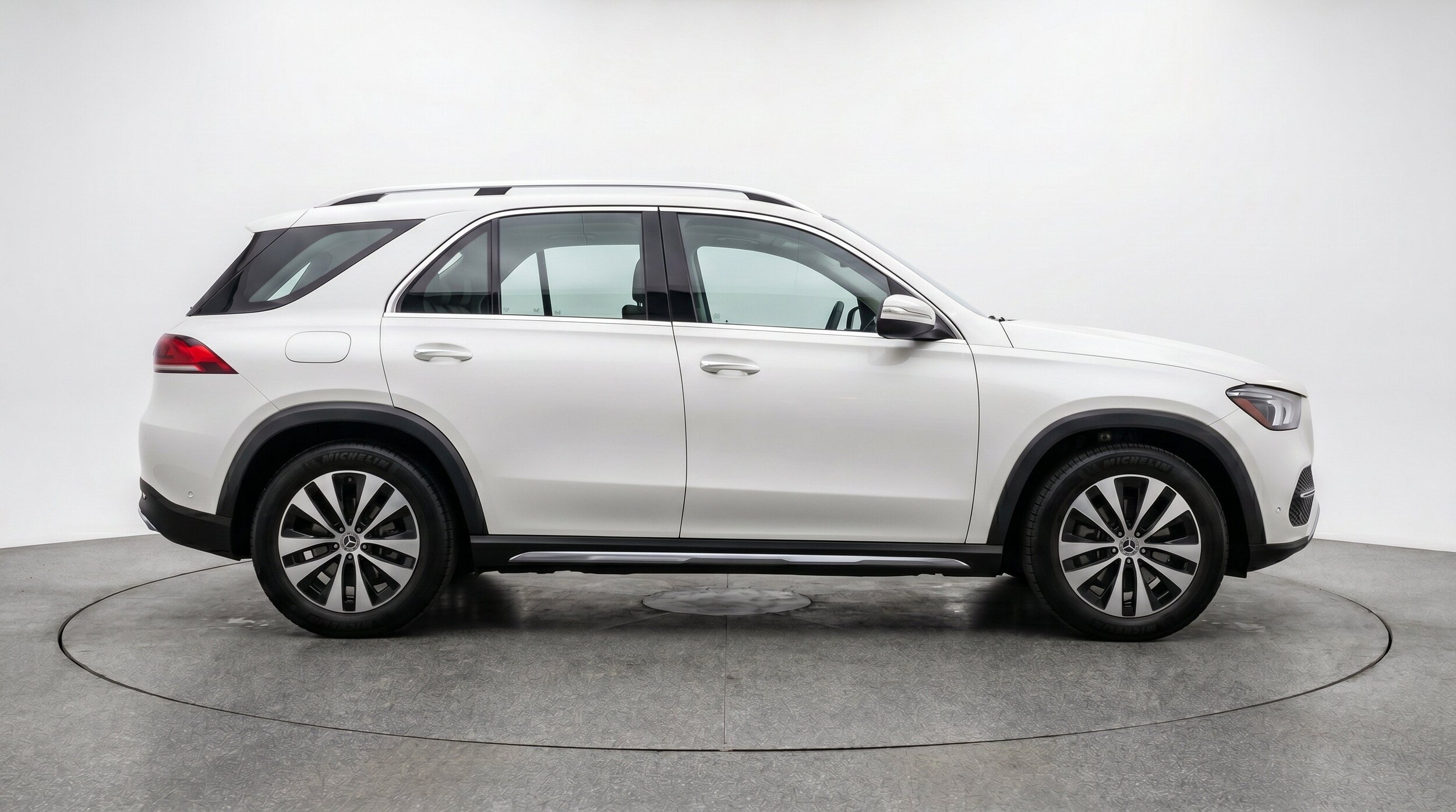 Thumbnail: 2026 Mercedes-Benz GLE - 11