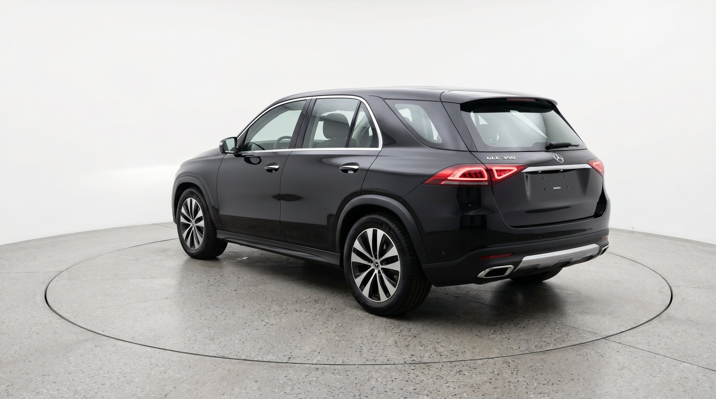 Thumbnail: 2026 Mercedes-Benz GLE - 6