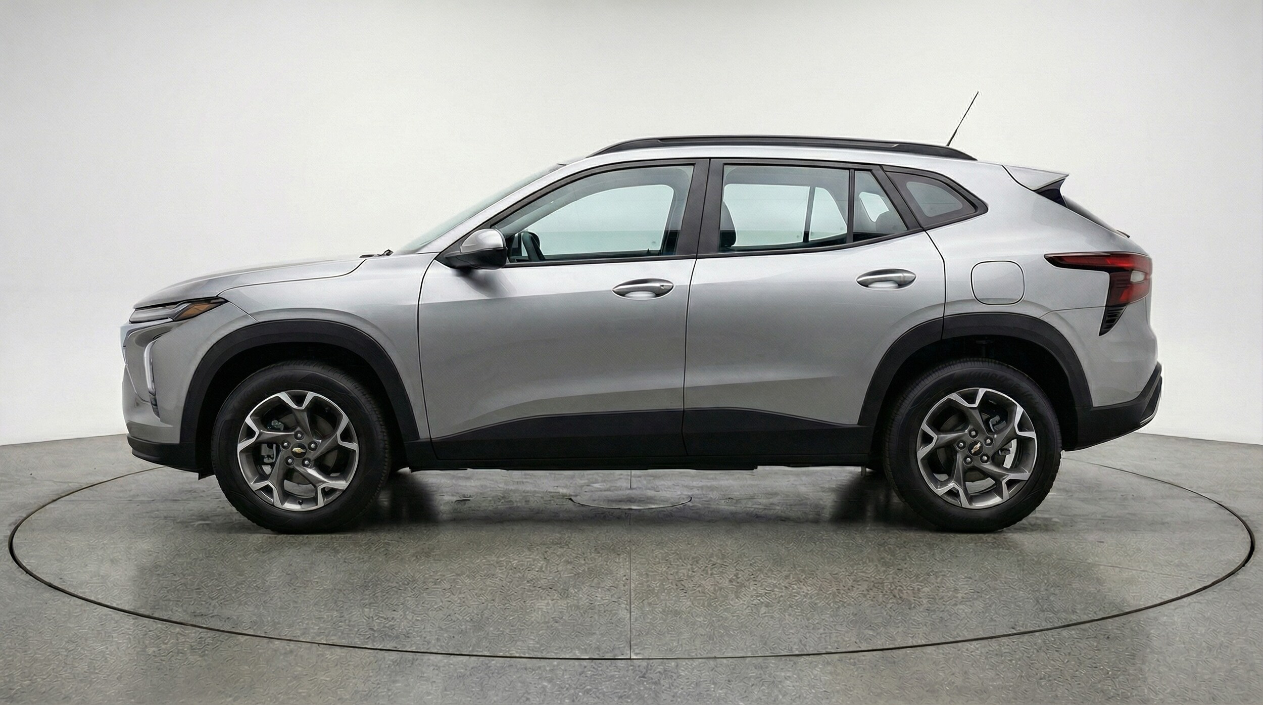 Thumbnail: 2025 Chevrolet Trax - 4