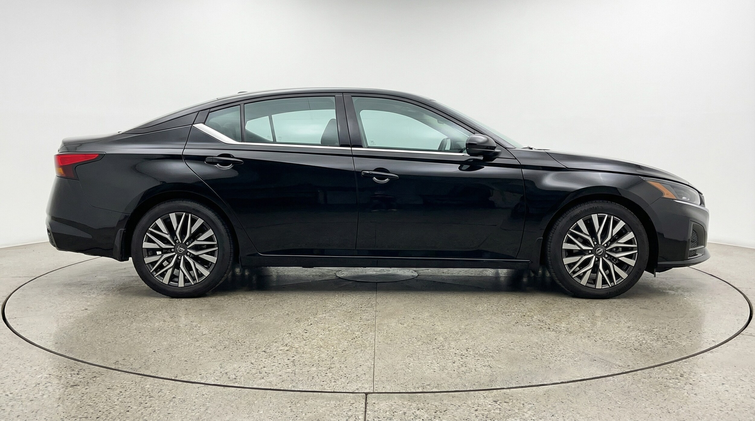 Thumbnail: 2025 Nissan Altima - 8