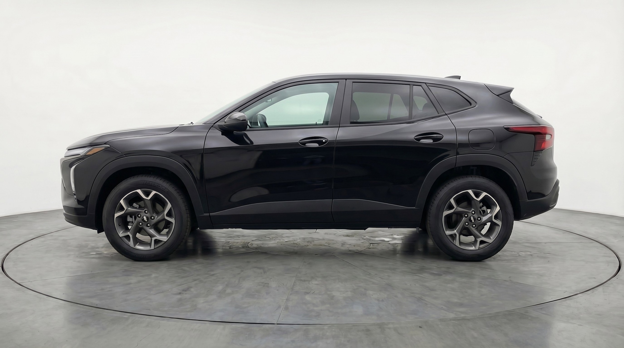 Thumbnail: 2025 Chevrolet Trax - 5