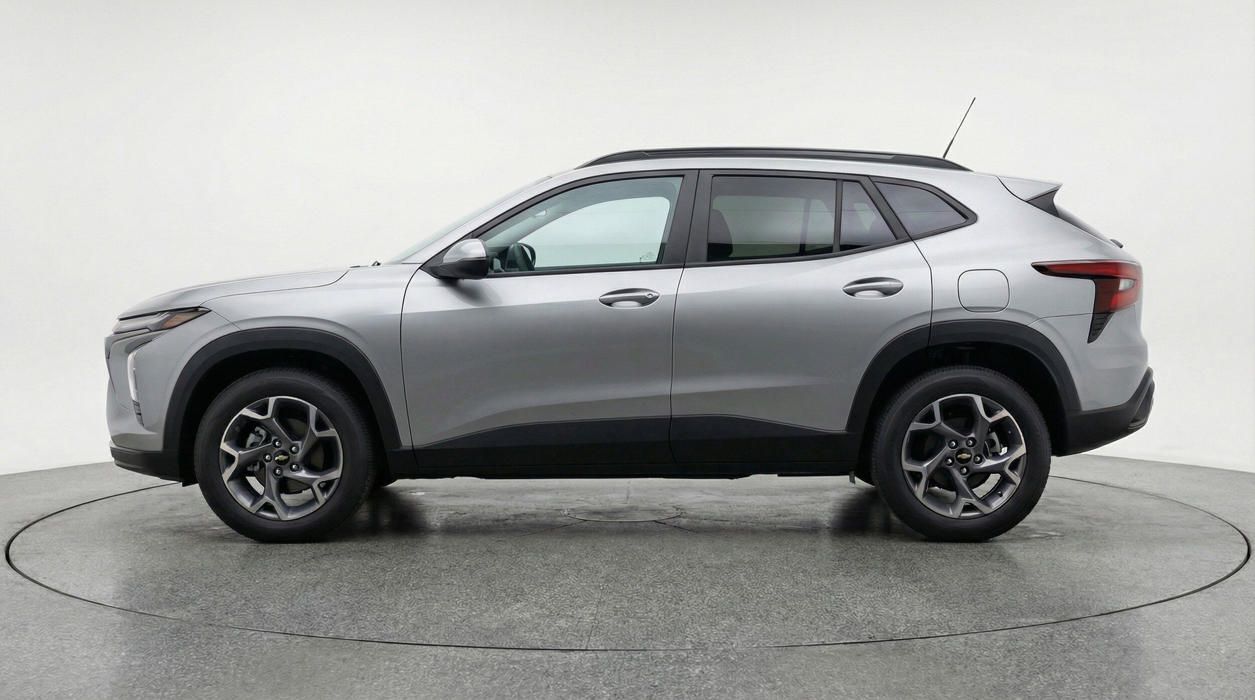 Thumbnail: 2025 Chevrolet Trax - 5